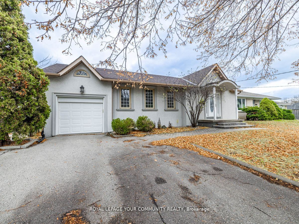 9 Robson Place E, Toronto, ON M2R 2Y3 photo 3