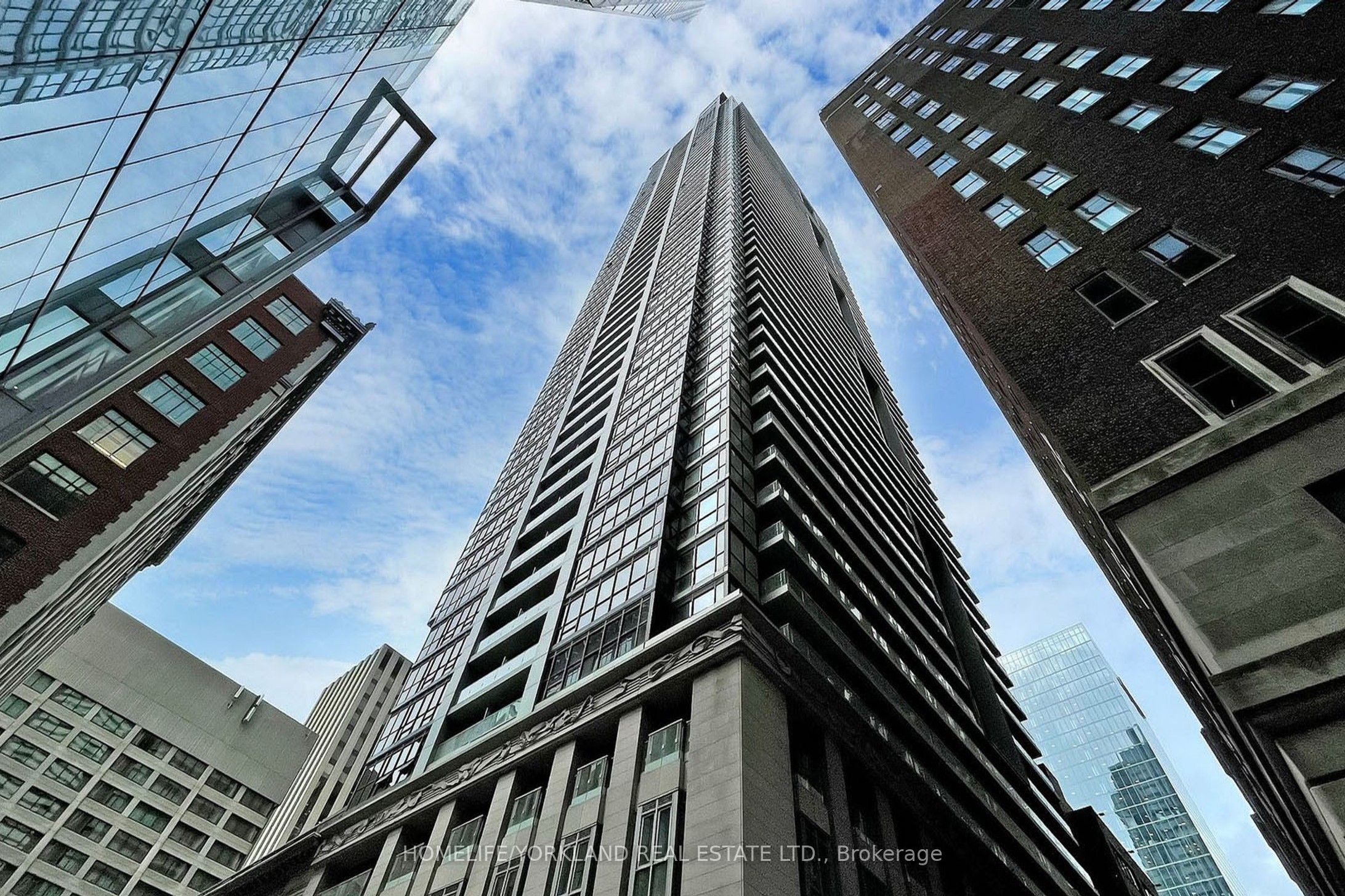 70 Temperance Street 1901, Toronto, ON M5H 0B1