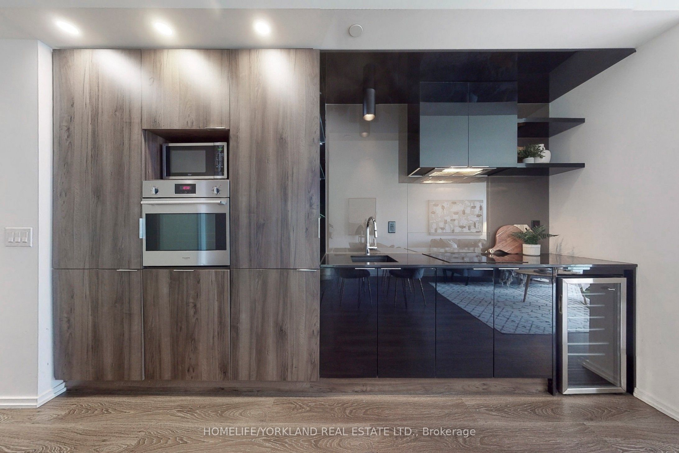 70 Temperance Street 1901, Toronto, ON M5H 0B1 photo 3