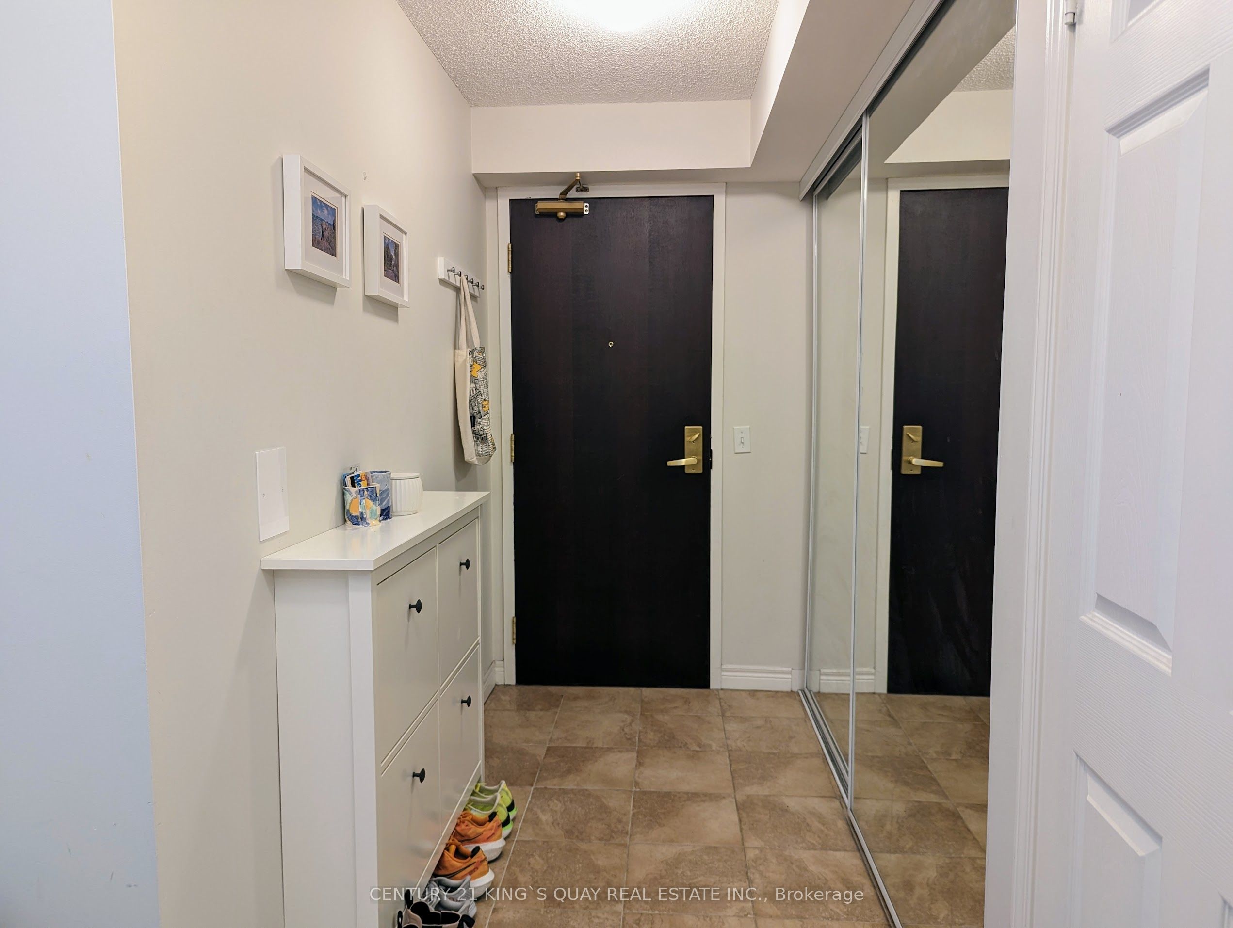 30 Grand Trunk Crescent 1715, Toronto, ON M5J 3A4 photo 4