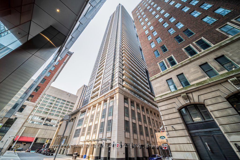 70 Temperance Street 608, Toronto, ON M5H 4E8 photo 2