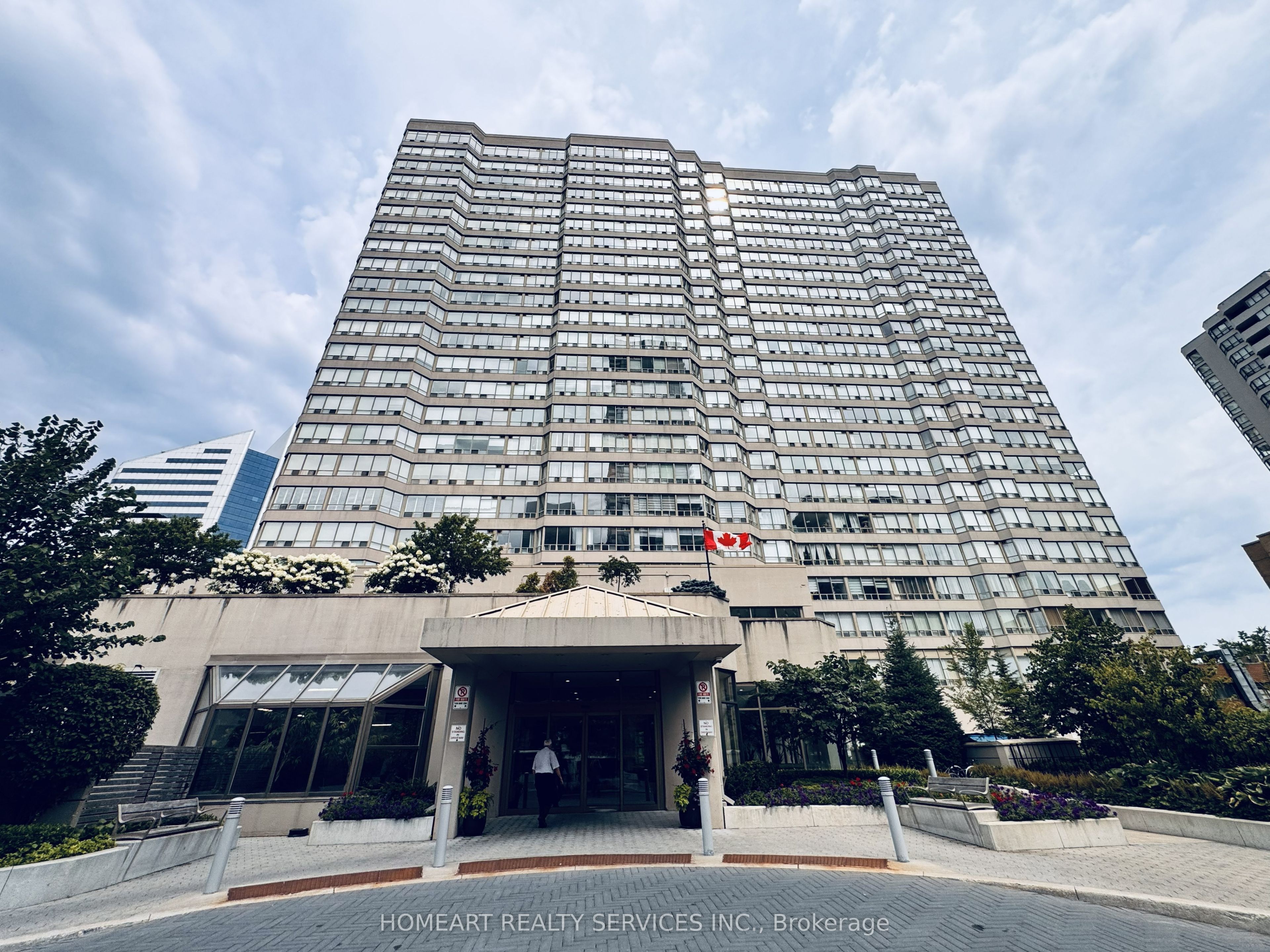 30 Greenfield Avenue 1806, Toronto, ON M2N 6N3 photo 2