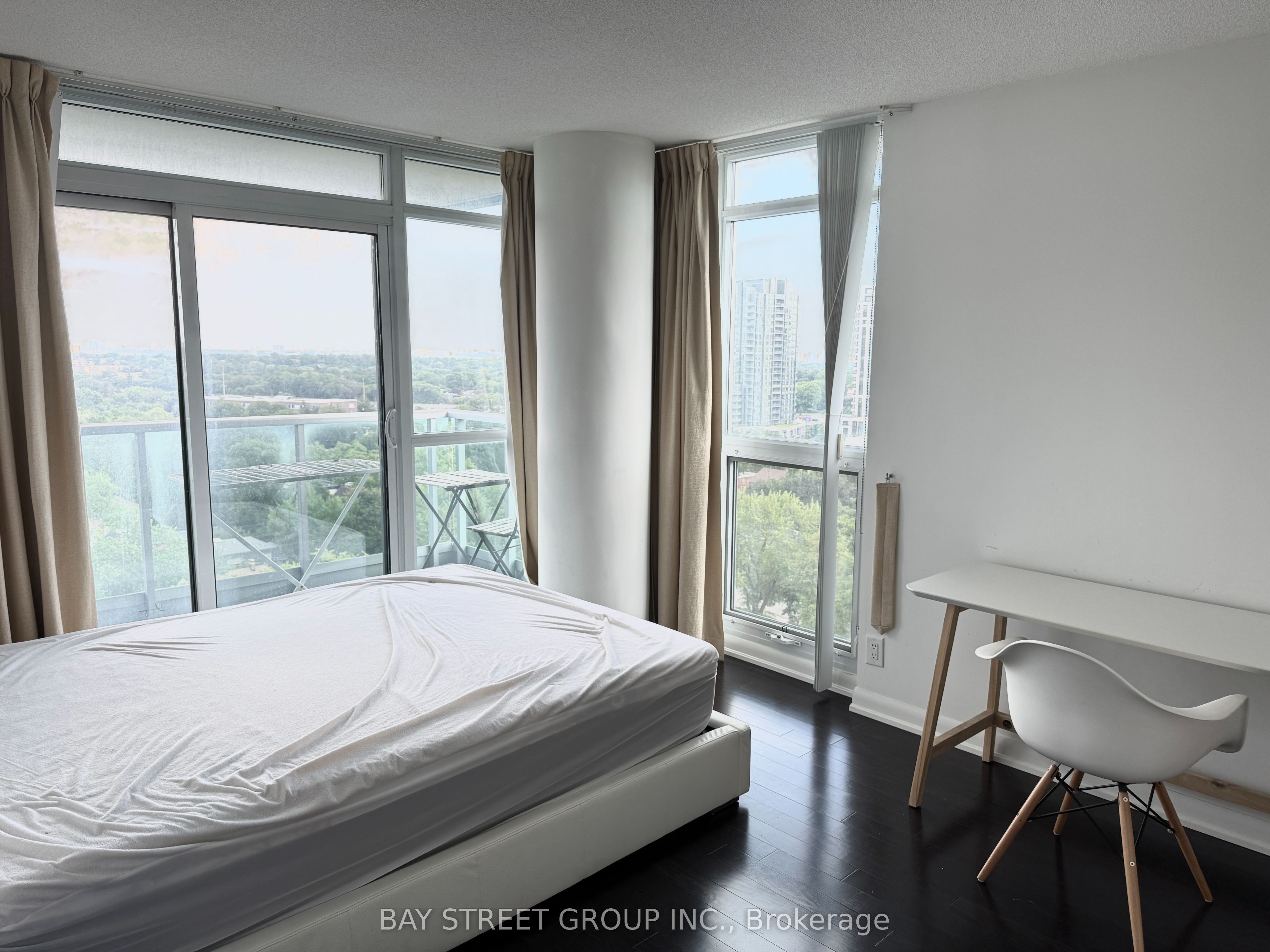 17 Anndale Drive 1612, Toronto, ON M2N 2W7 photo 2