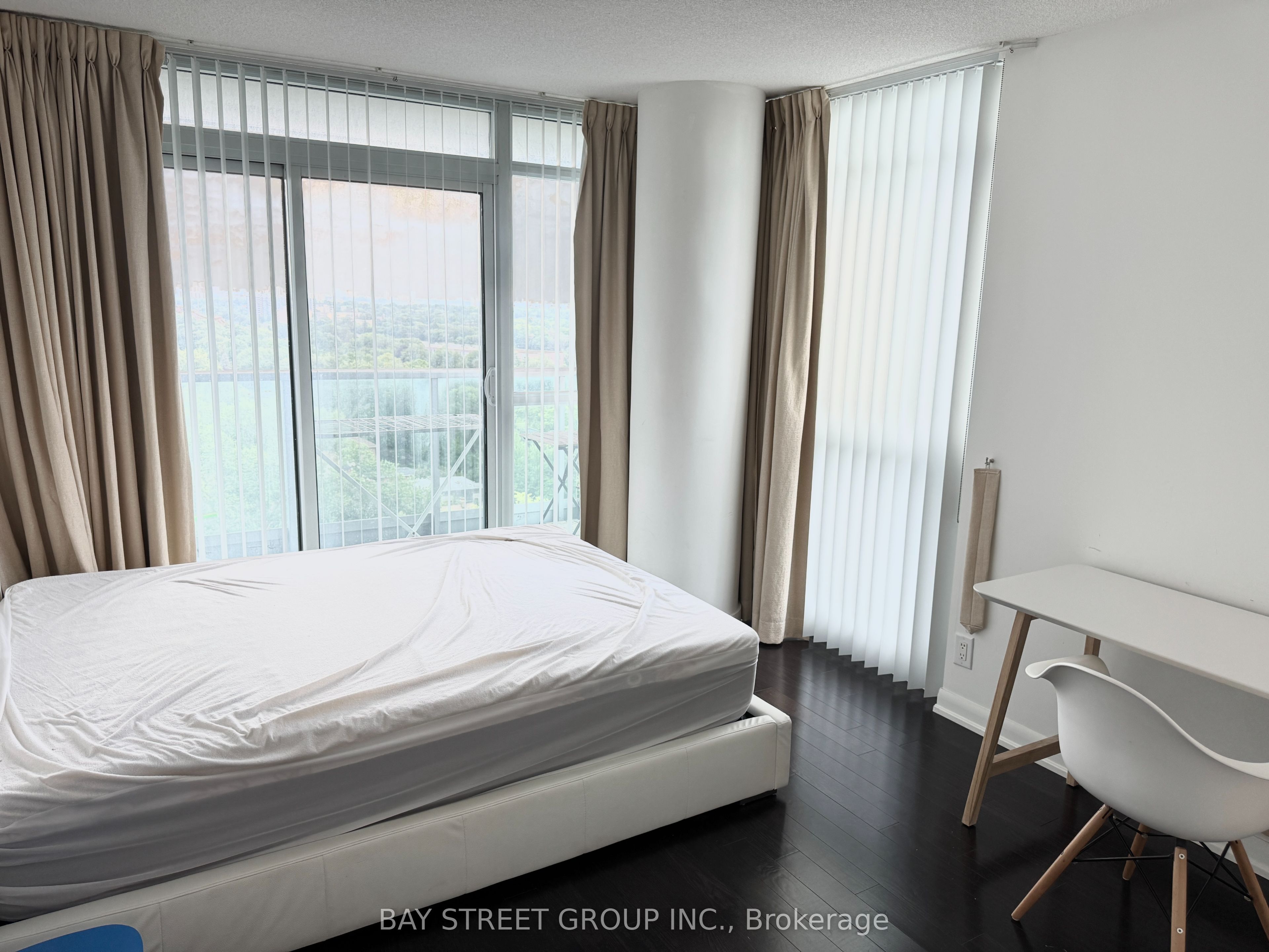 17 Anndale Drive 1612, Toronto, ON M2N 2W7 photo 3