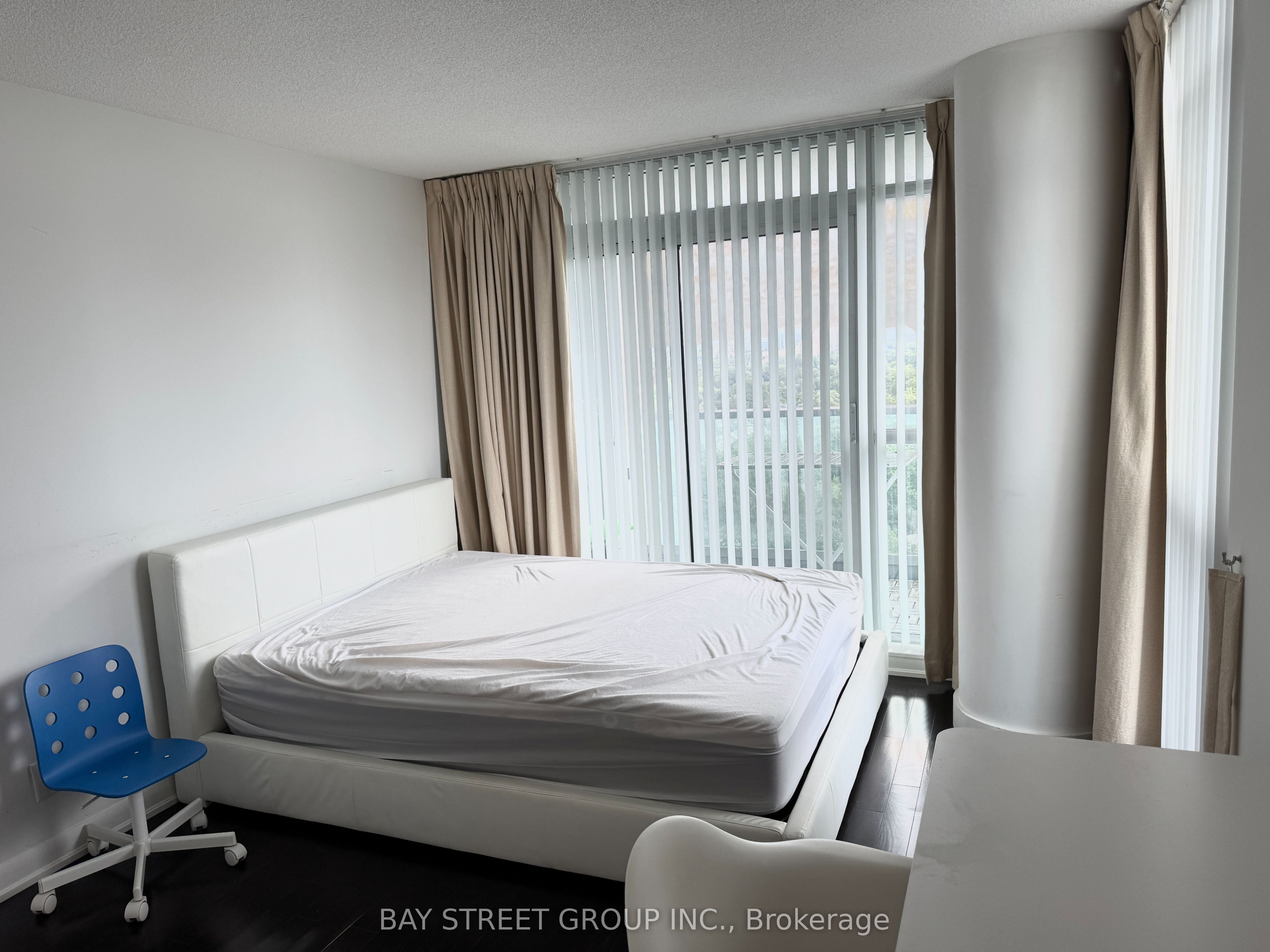 17 Anndale Drive 1612, Toronto, ON M2N 2W7 photo 4