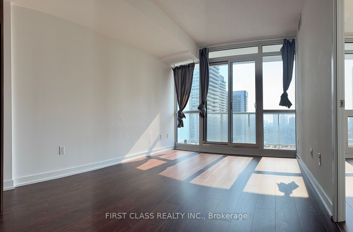 121 Mcmahon Drive 2510, Toronto, ON M2K 0C2 photo 3