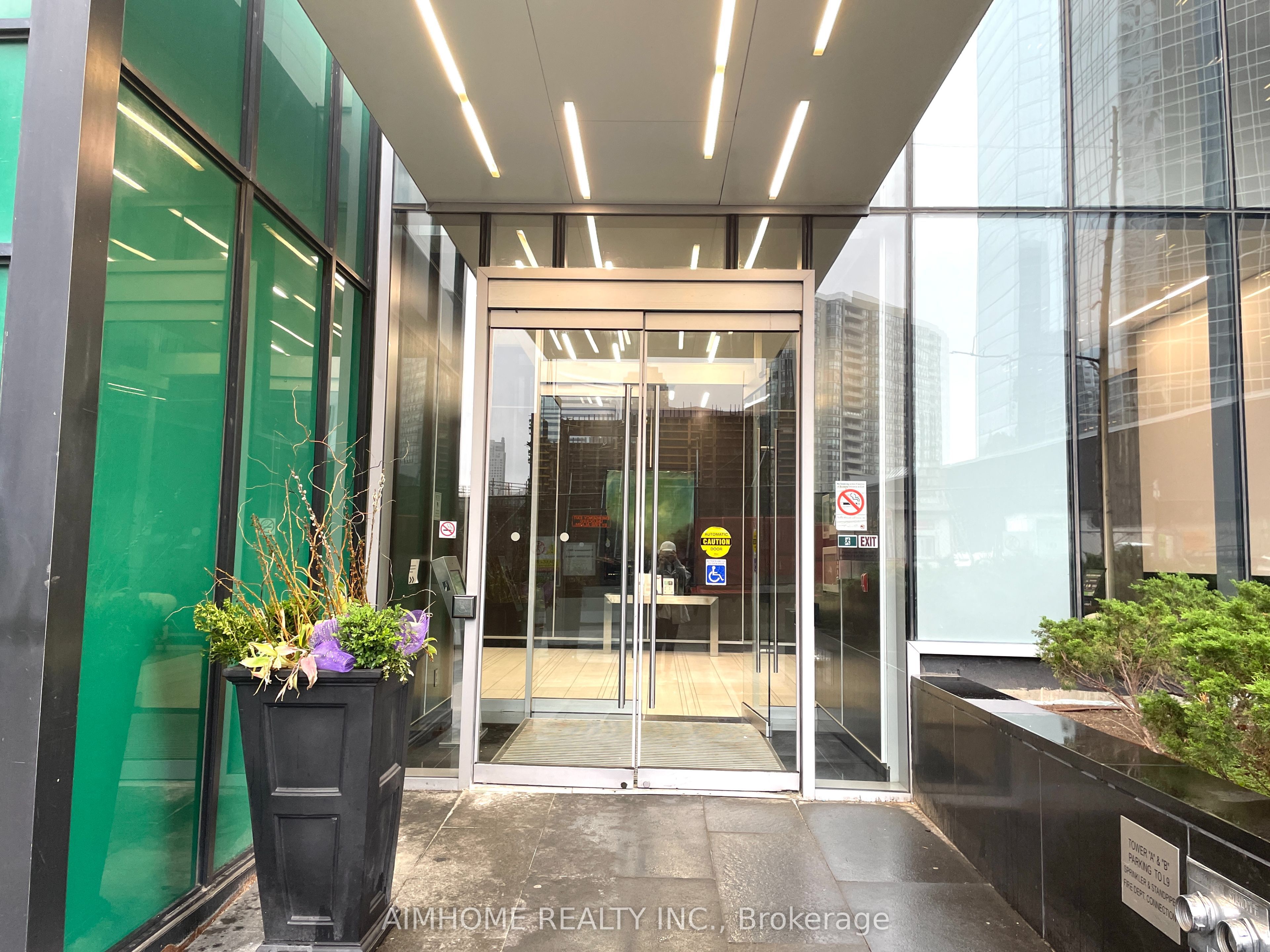 9 Bogert Avenue 3104, Toronto, ON M2N 0H3 photo 2