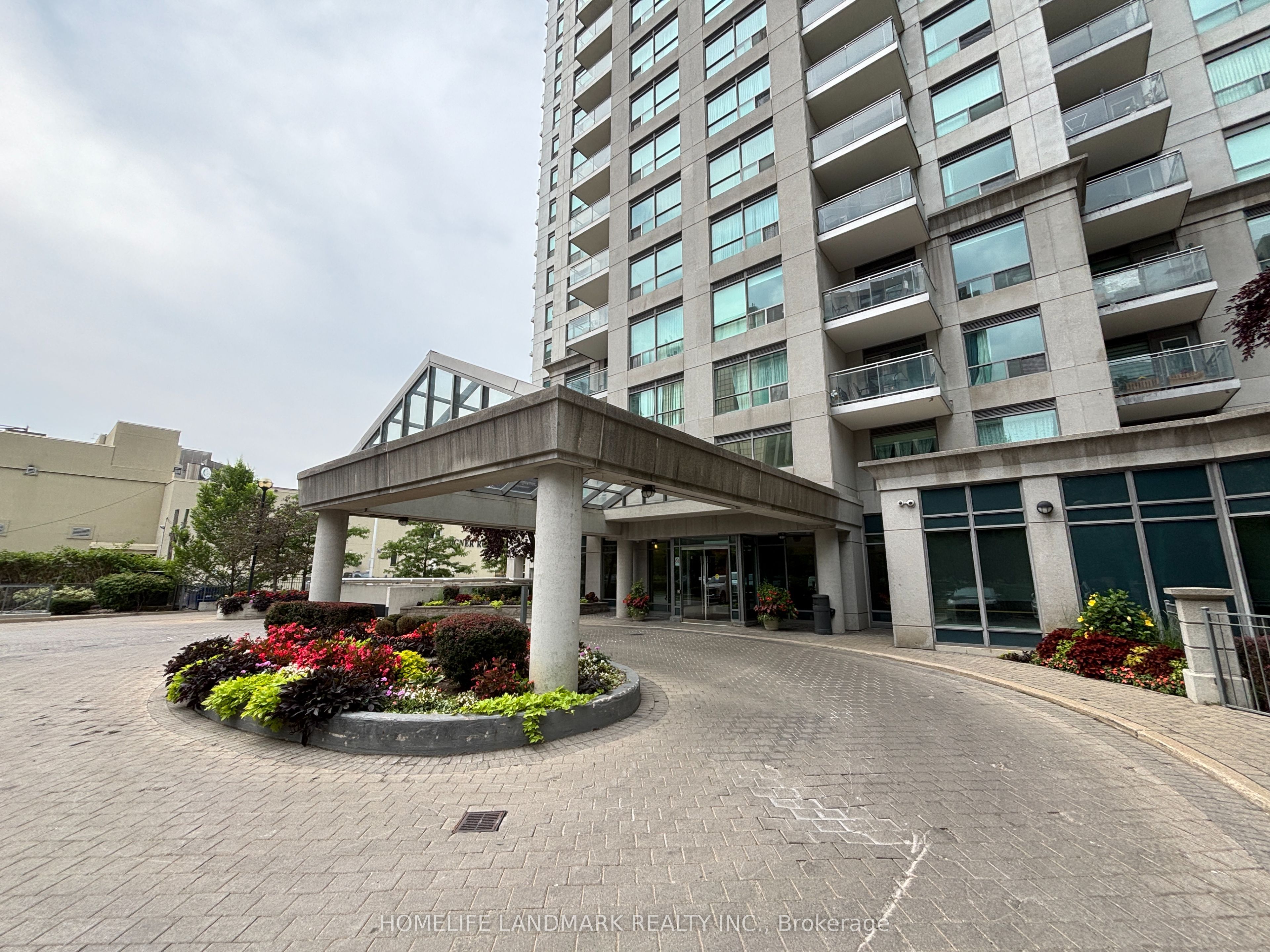 21 Hillcrest Avenue 902, Toronto, ON M2N 3N4 photo 3