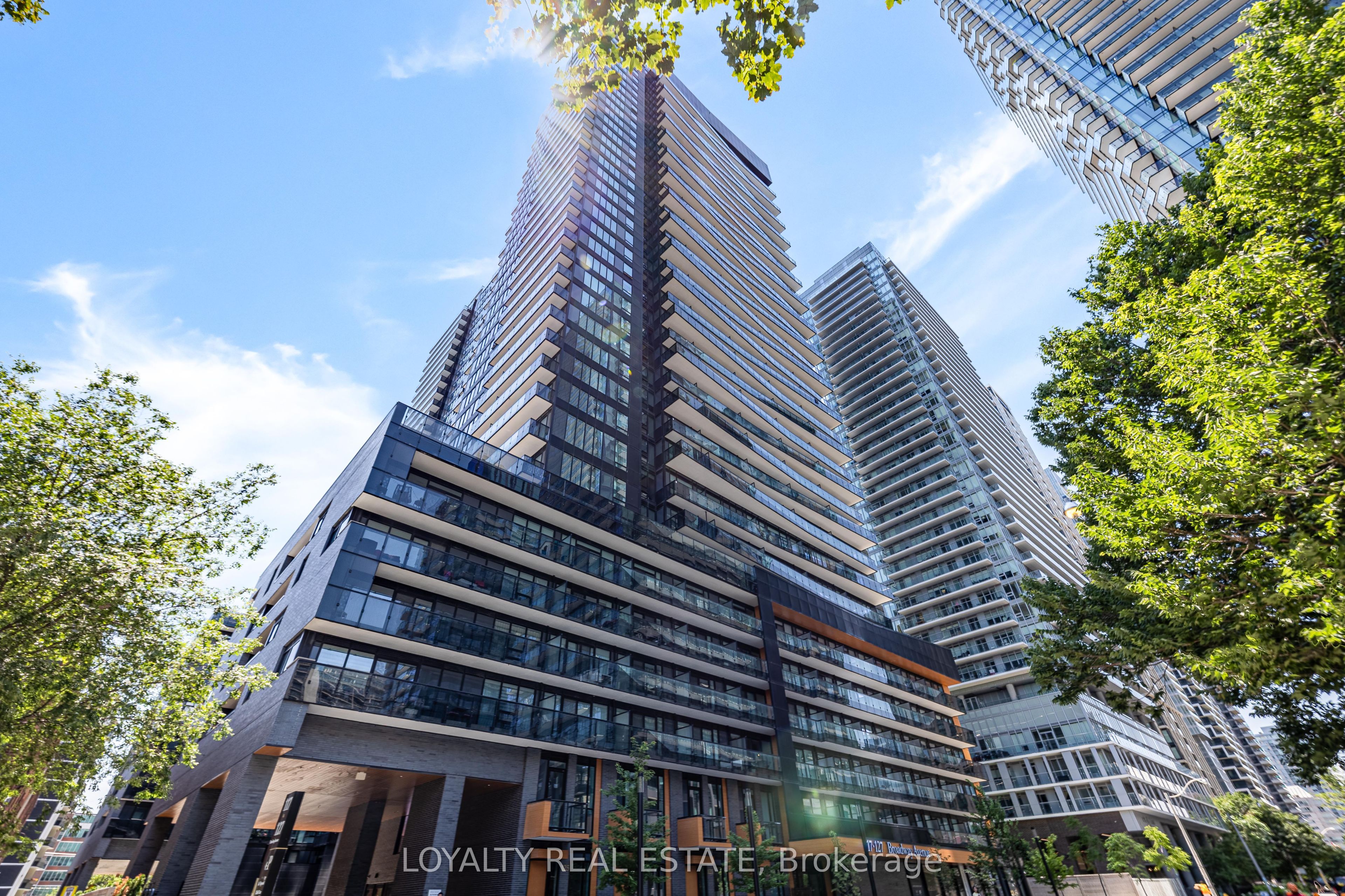 117 Broadway Avenue 211, Toronto, ON M4P 1V3 photo 2