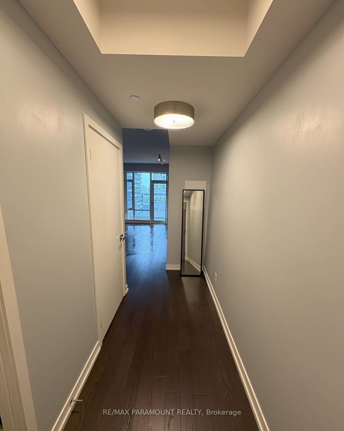 21 Widmer Street 1103, Toronto, ON M5V 0B8 photo 5