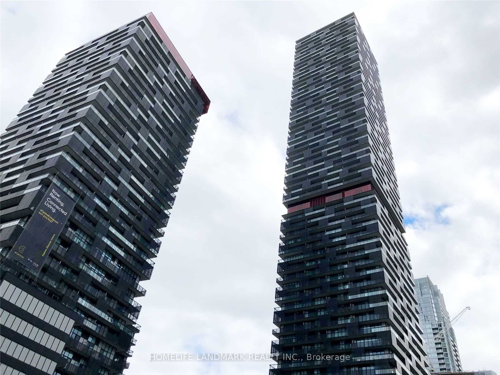 8 Eglinton Avenue E 5607, Toronto, ON M4P 1A6 photo 2