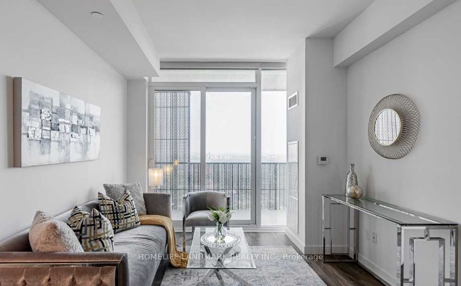 8 Eglinton Avenue E 5607, Toronto, ON M4P 1A6 photo 4