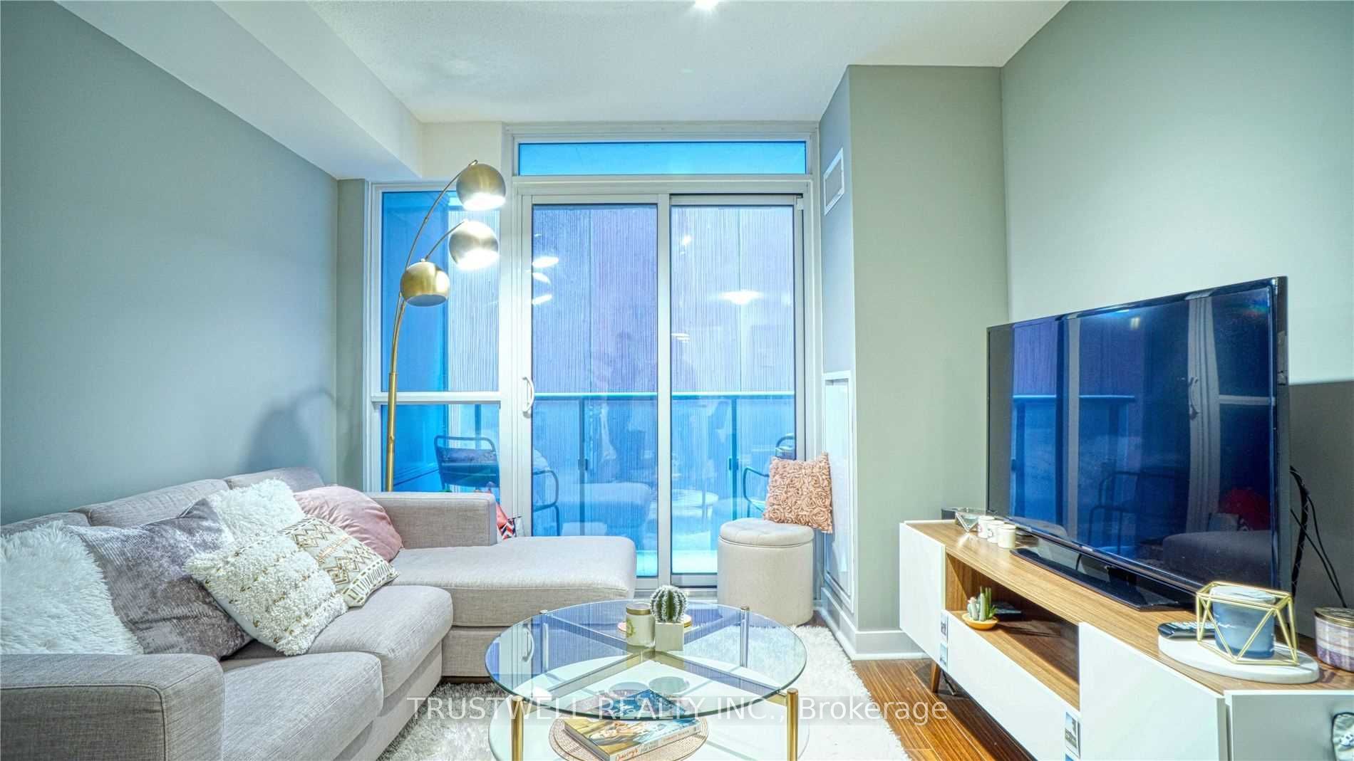 295 Adelaide Street W 315, Toronto, ON M5V 0L4 photo 2