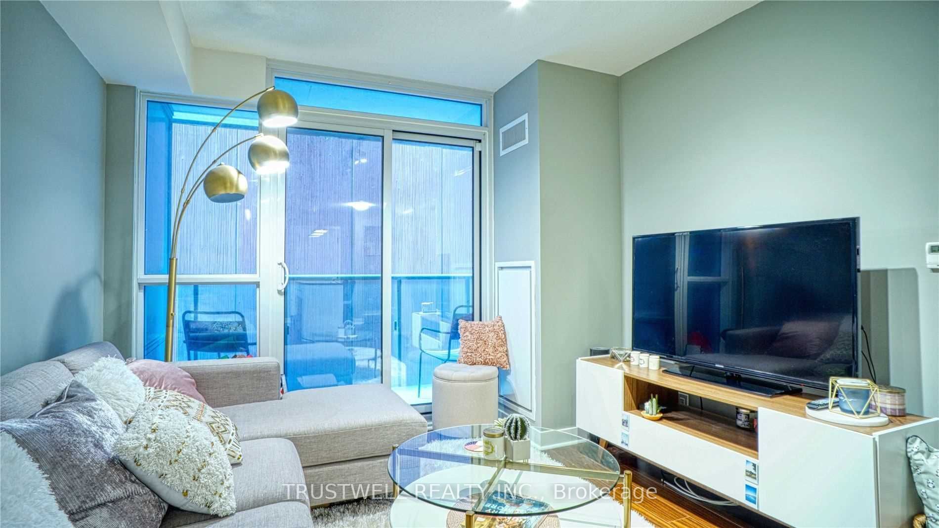 295 Adelaide Street W 315, Toronto, ON M5V 0L4 photo 3