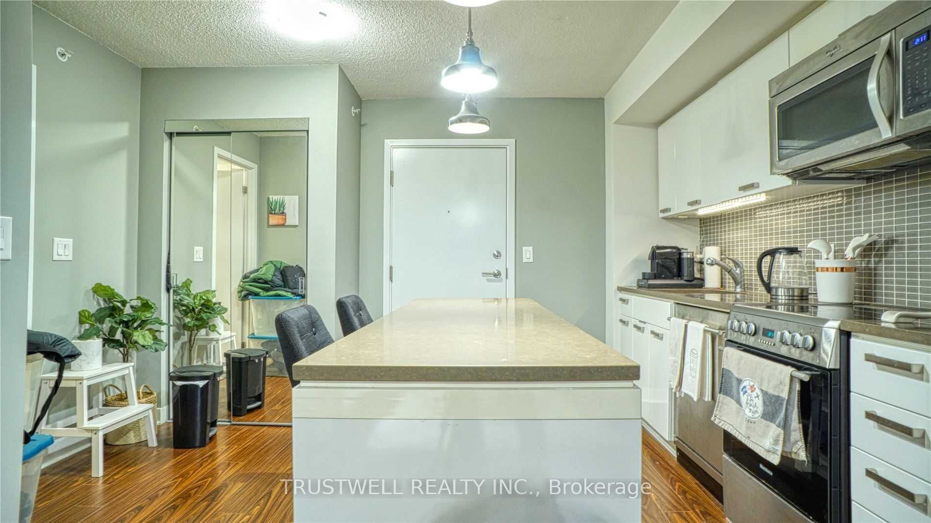 295 Adelaide Street W 315, Toronto, ON M5V 0L4 photo 4
