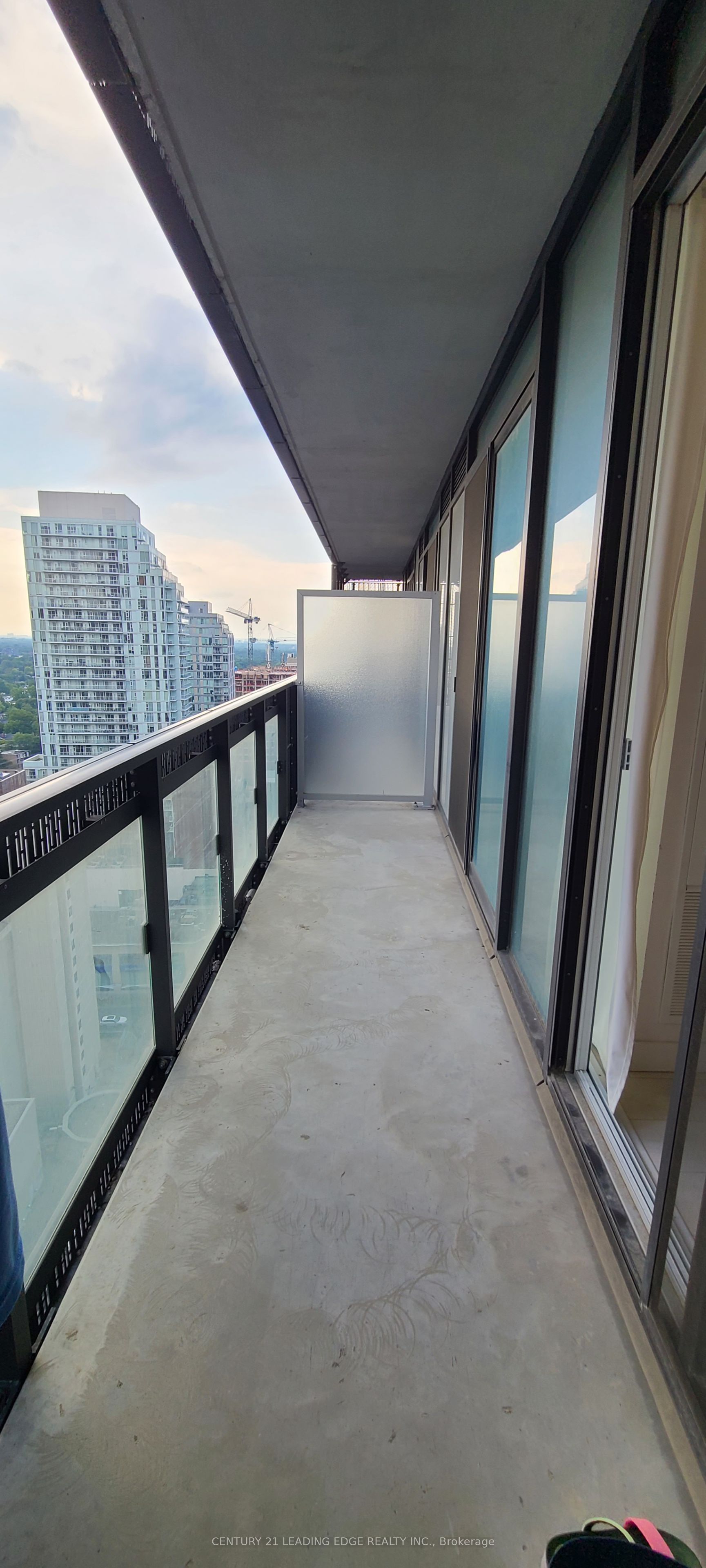 8 EGLINGTON Avenue E 2204, Toronto, ON M4P 0C1 photo 3