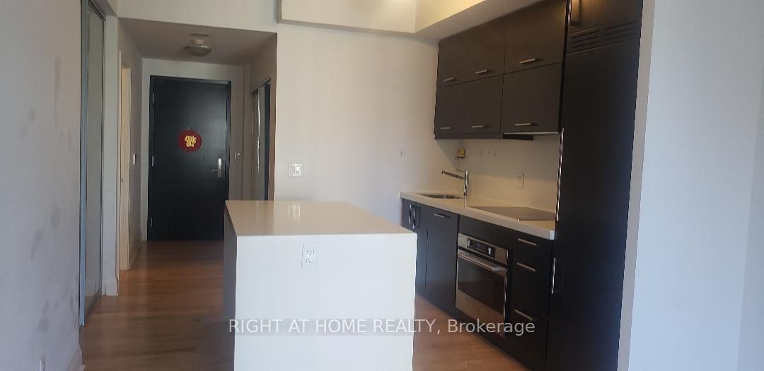 65 St. Mary Street 1608, Toronto, ON M5S 0A6 photo 5