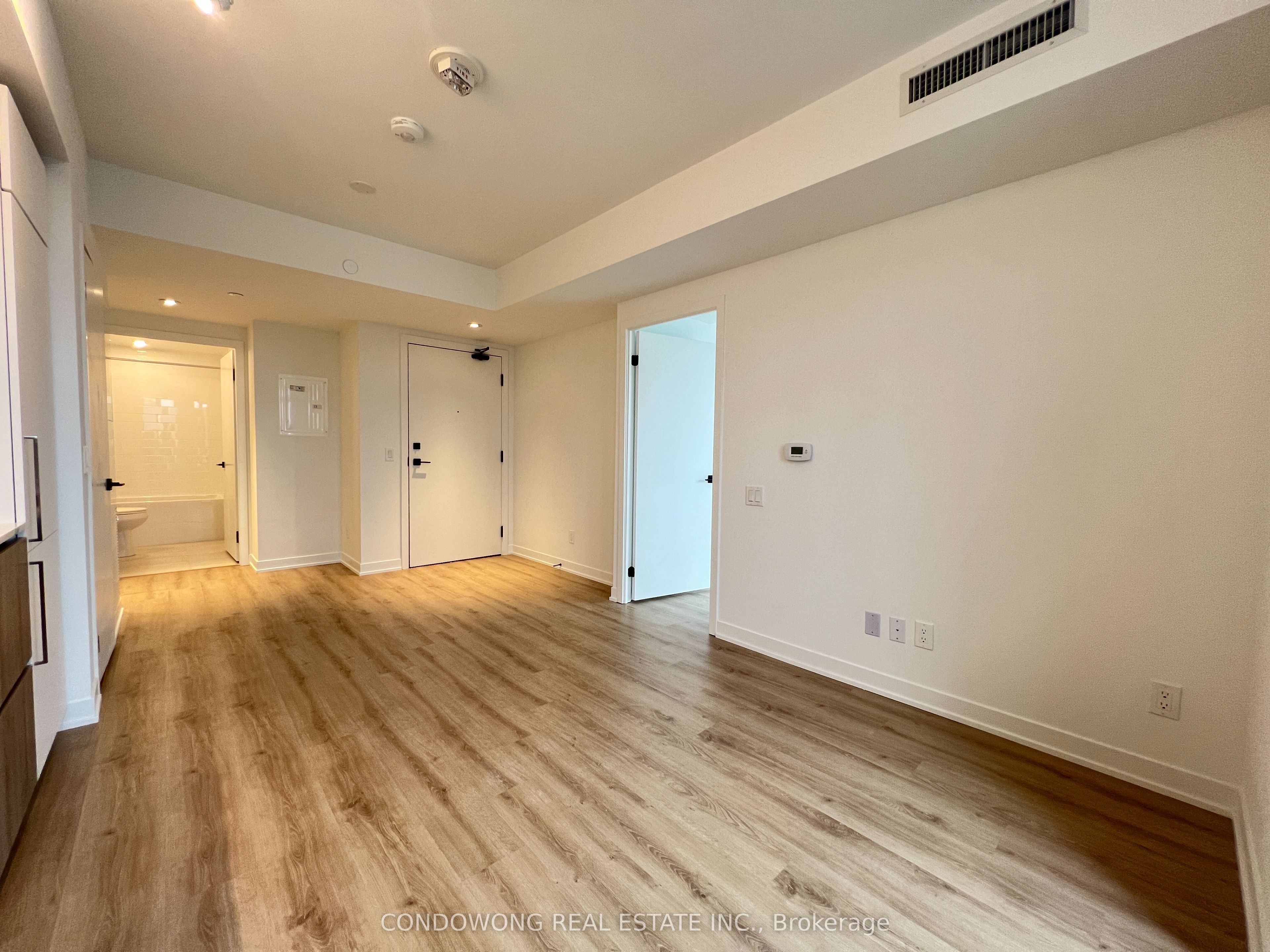 319 Jarvis Street 2803, Toronto, ON M5B 0C8 photo 4