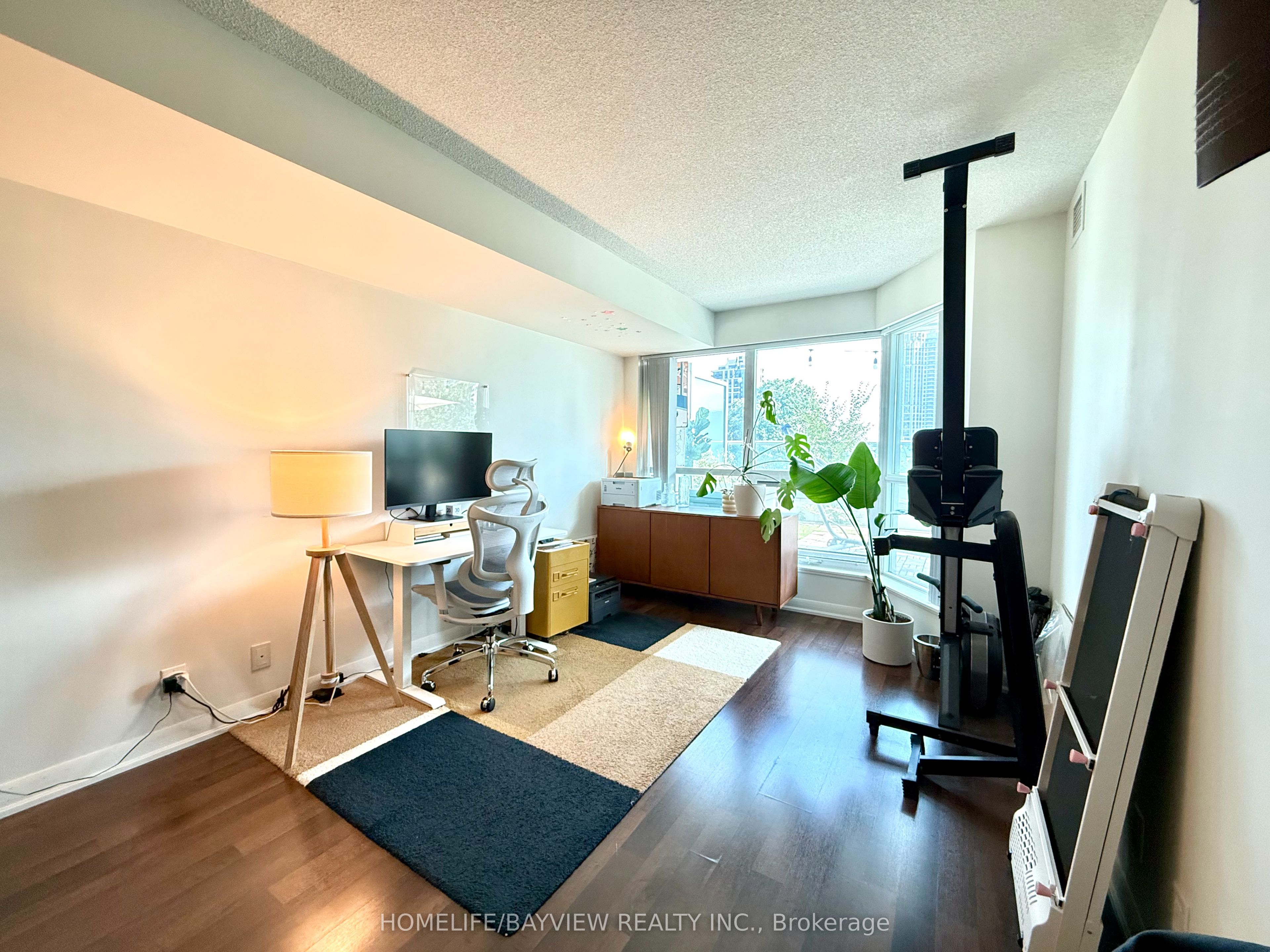 17 Anndale Drive 315, Toronto, ON M2N 2W7
