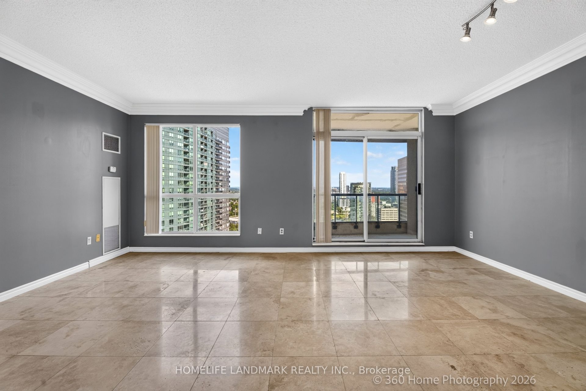 7 Lorraine Drive MPH07, Toronto, ON M2N 7H2 photo 2