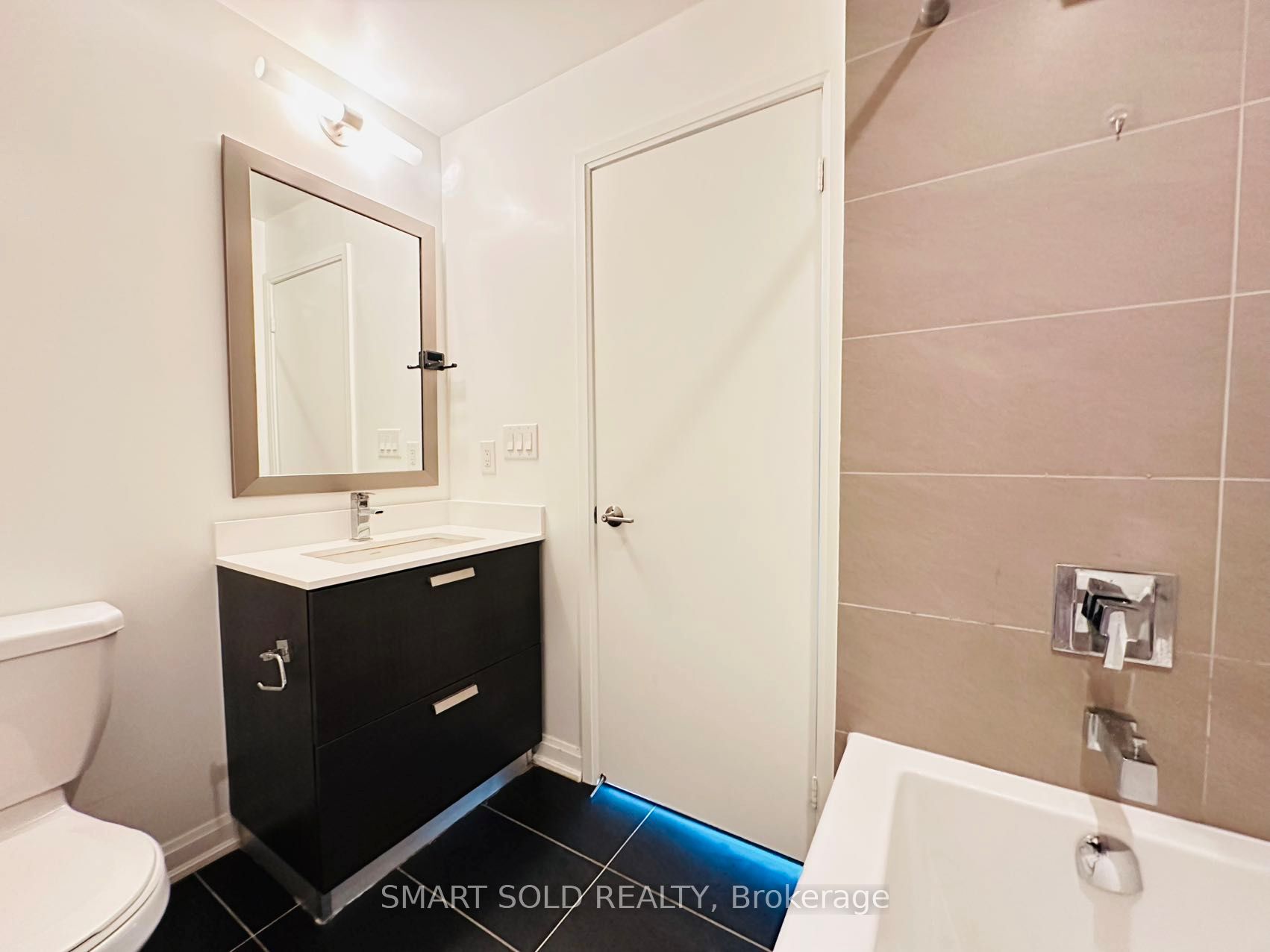 11 Bogert Avenue 1103, Toronto, ON M2N 0H4 photo 5