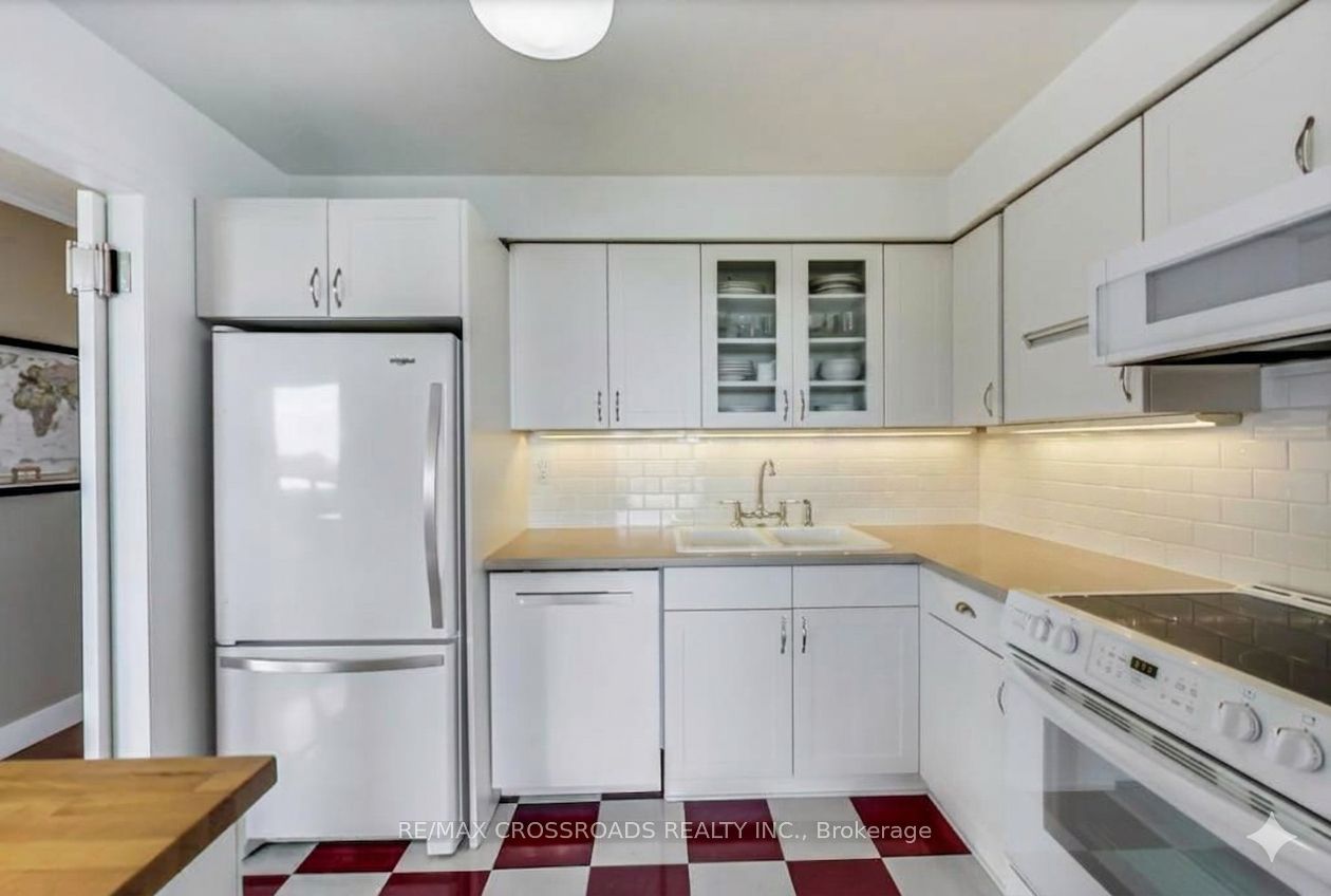 298 JARVIS Street 706, Toronto, ON M5B 2M4 photo 2