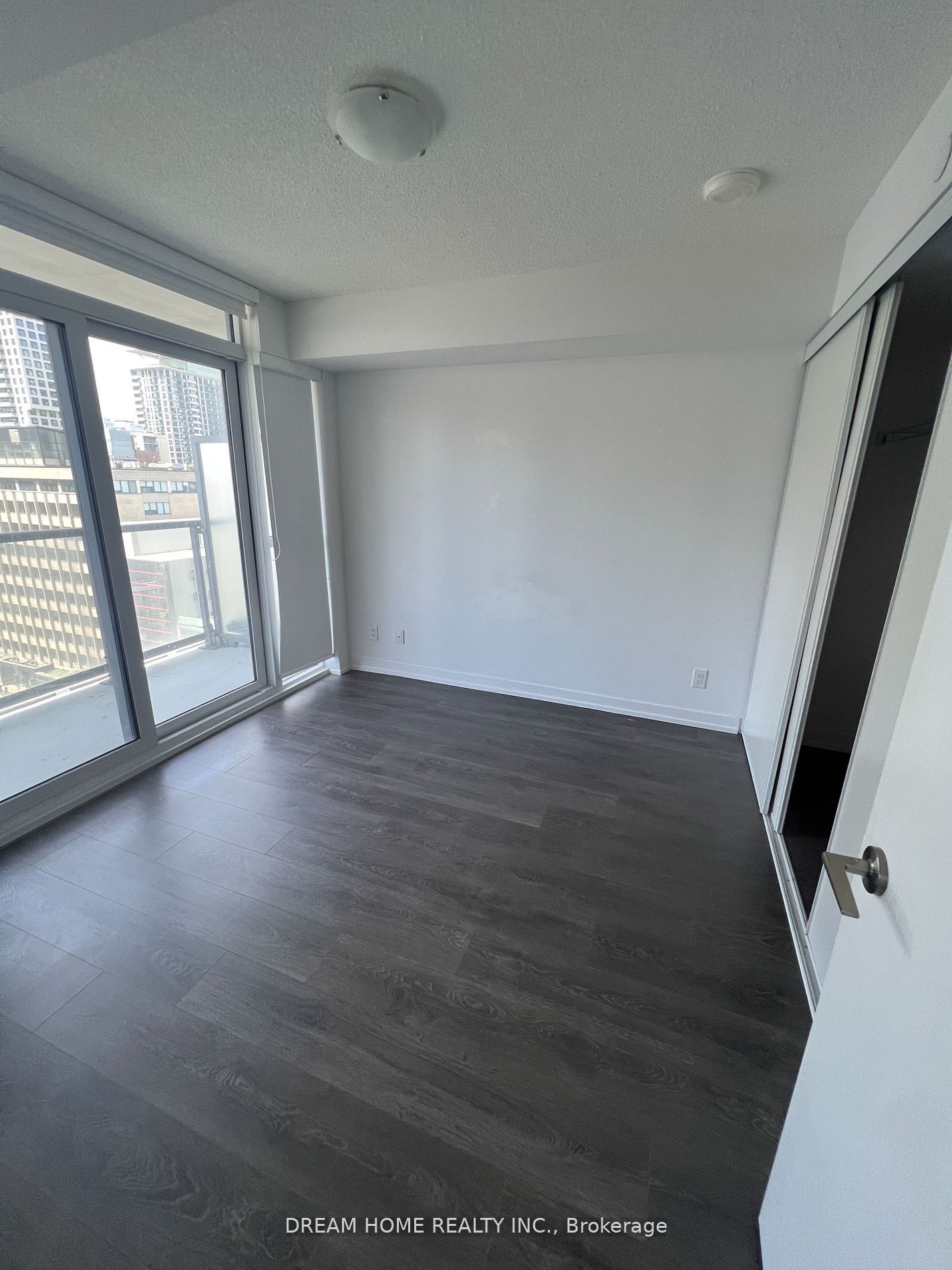 125 redpath Avenue 1407, Toronto, ON M4S 0B5 photo 4