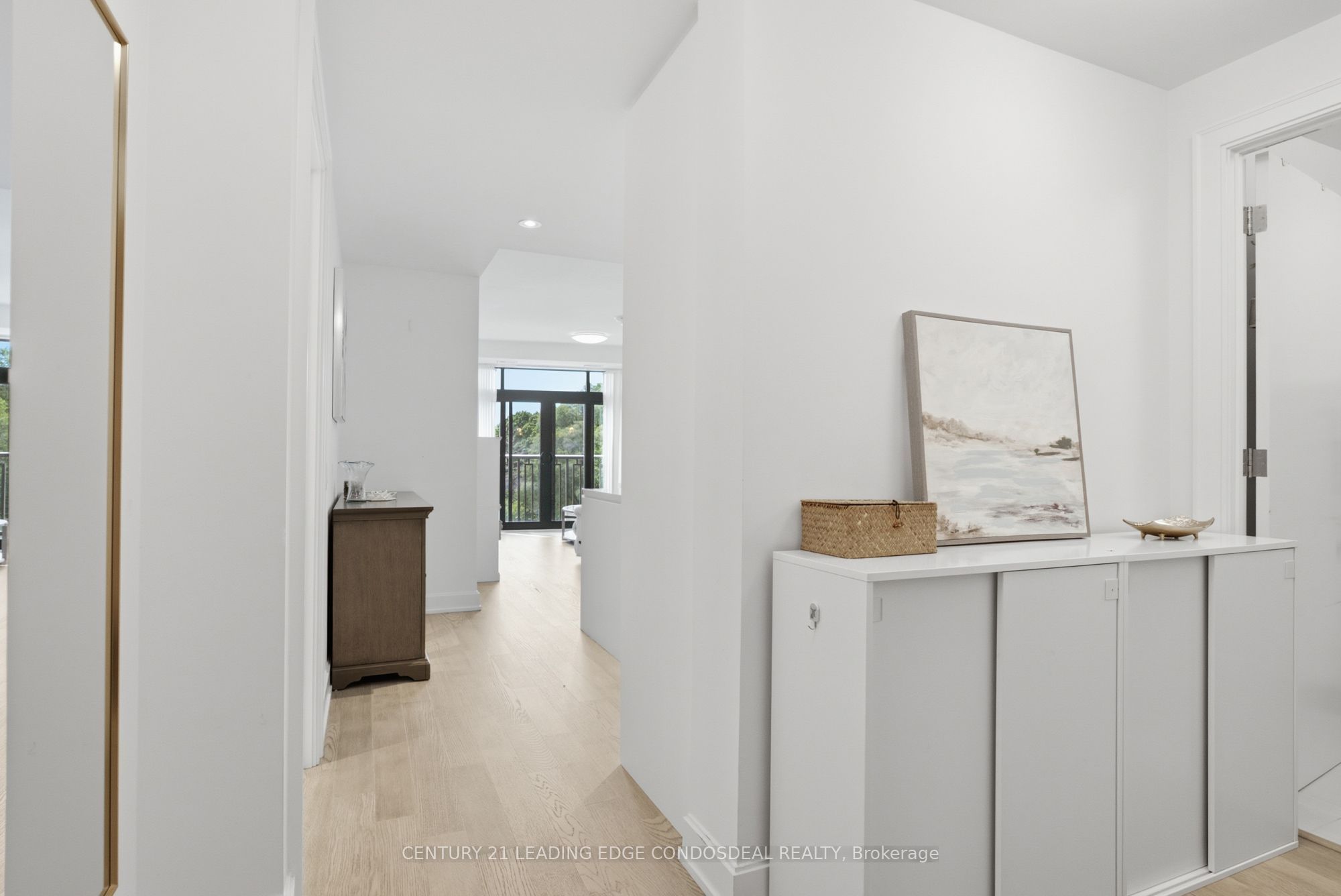 1 Strathgowan Avenue 503, Toronto, ON M4N 0B3 photo 5