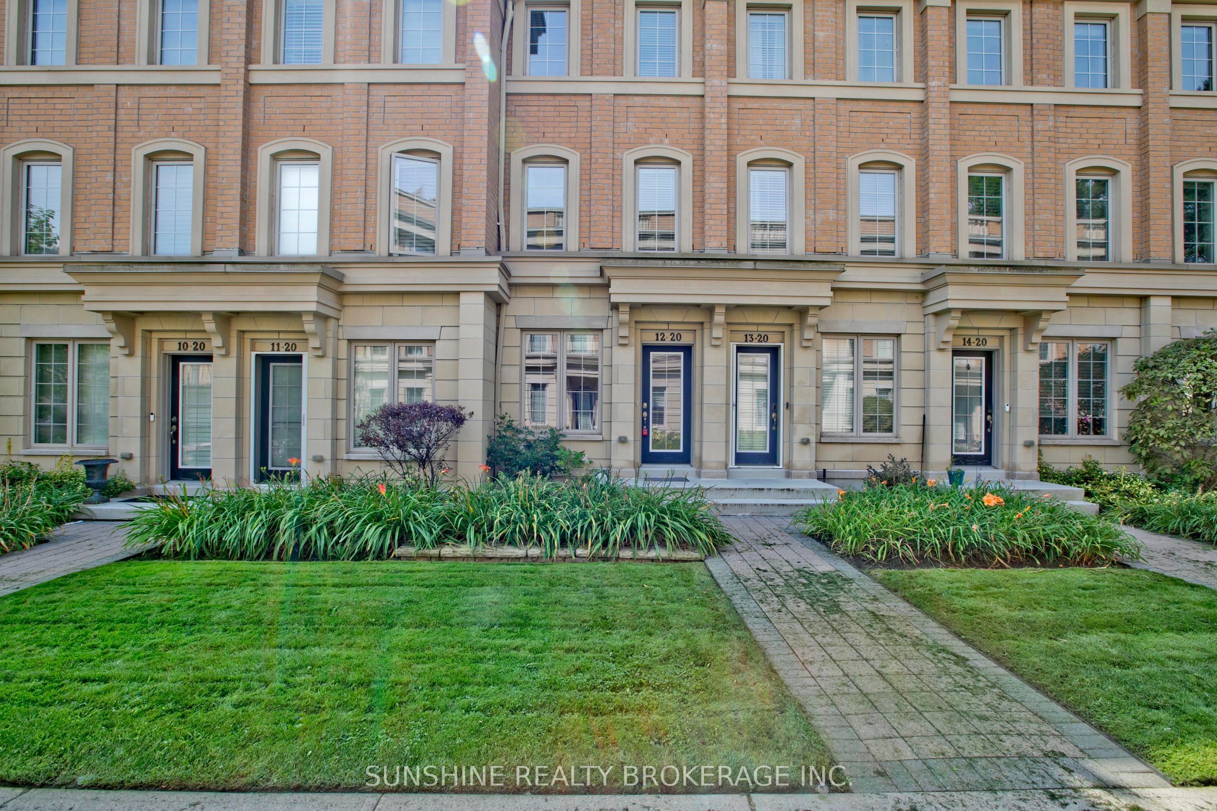 20 Hargrave Lane 12, Toronto, ON M4N 0A4 photo 4