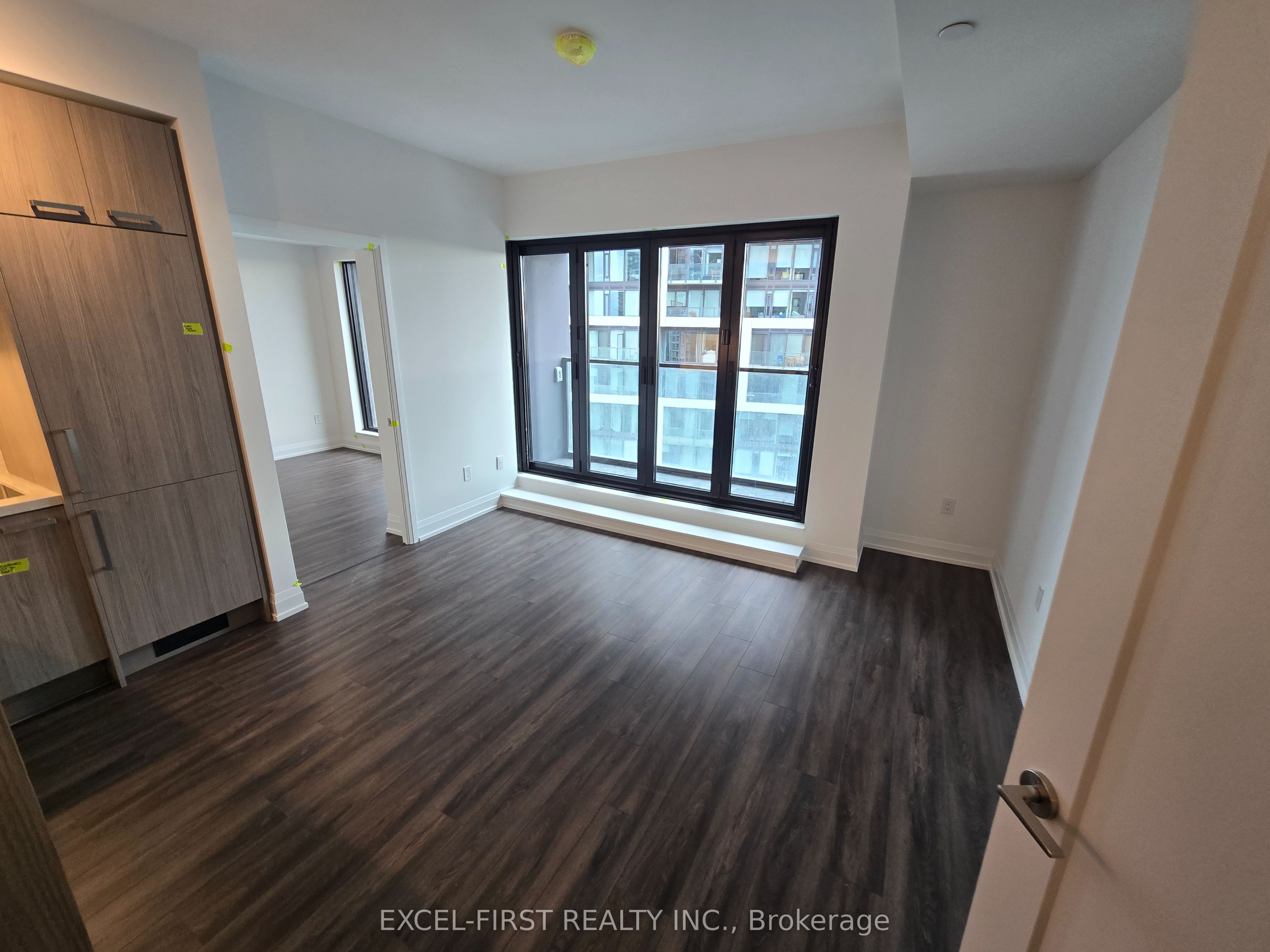 20 Soudan Avenue 2104, Toronto, ON M4S 0E2 photo 3