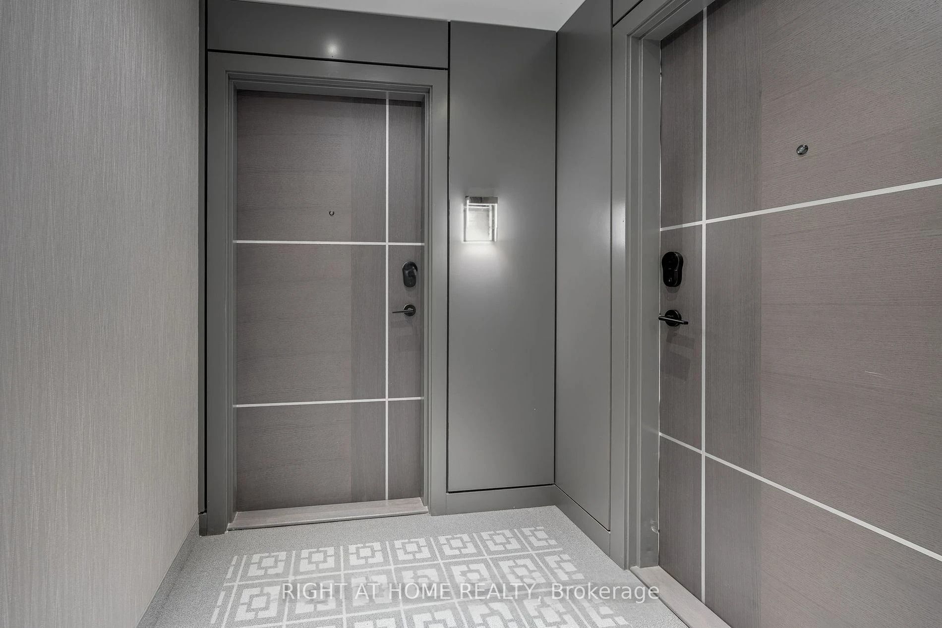 100 Dalhousie Street 4009, Toronto, ON M5B 0C7 photo 5