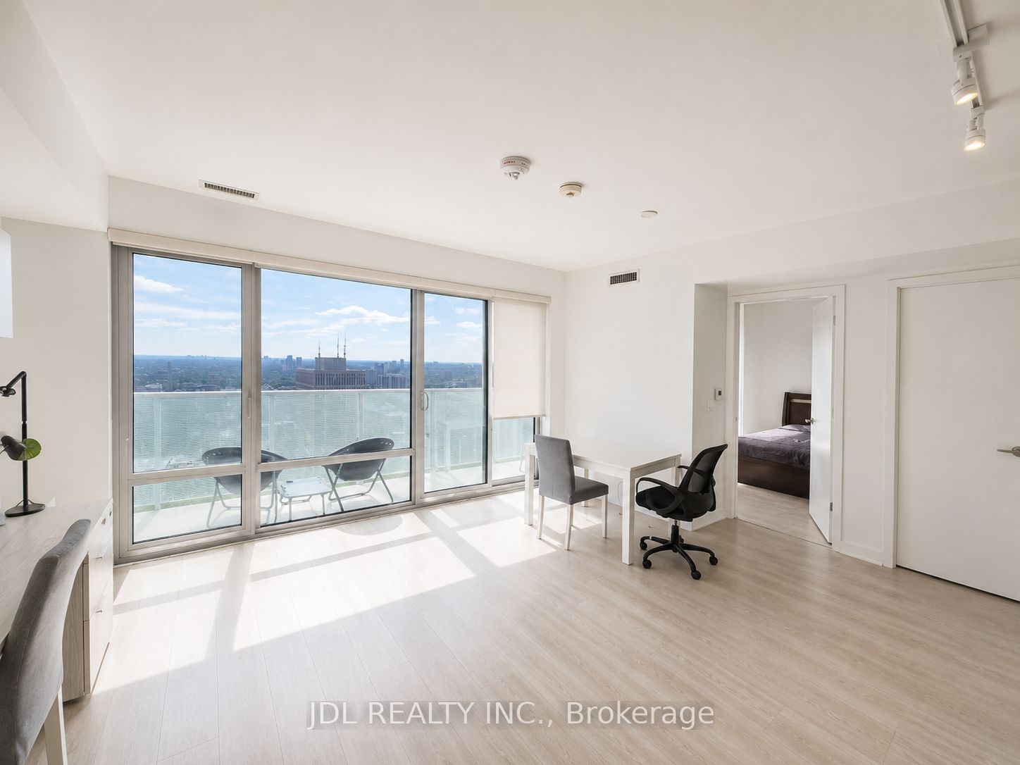 501 Yonge Street 3502, Toronto, ON M4Y 0G8 photo 3