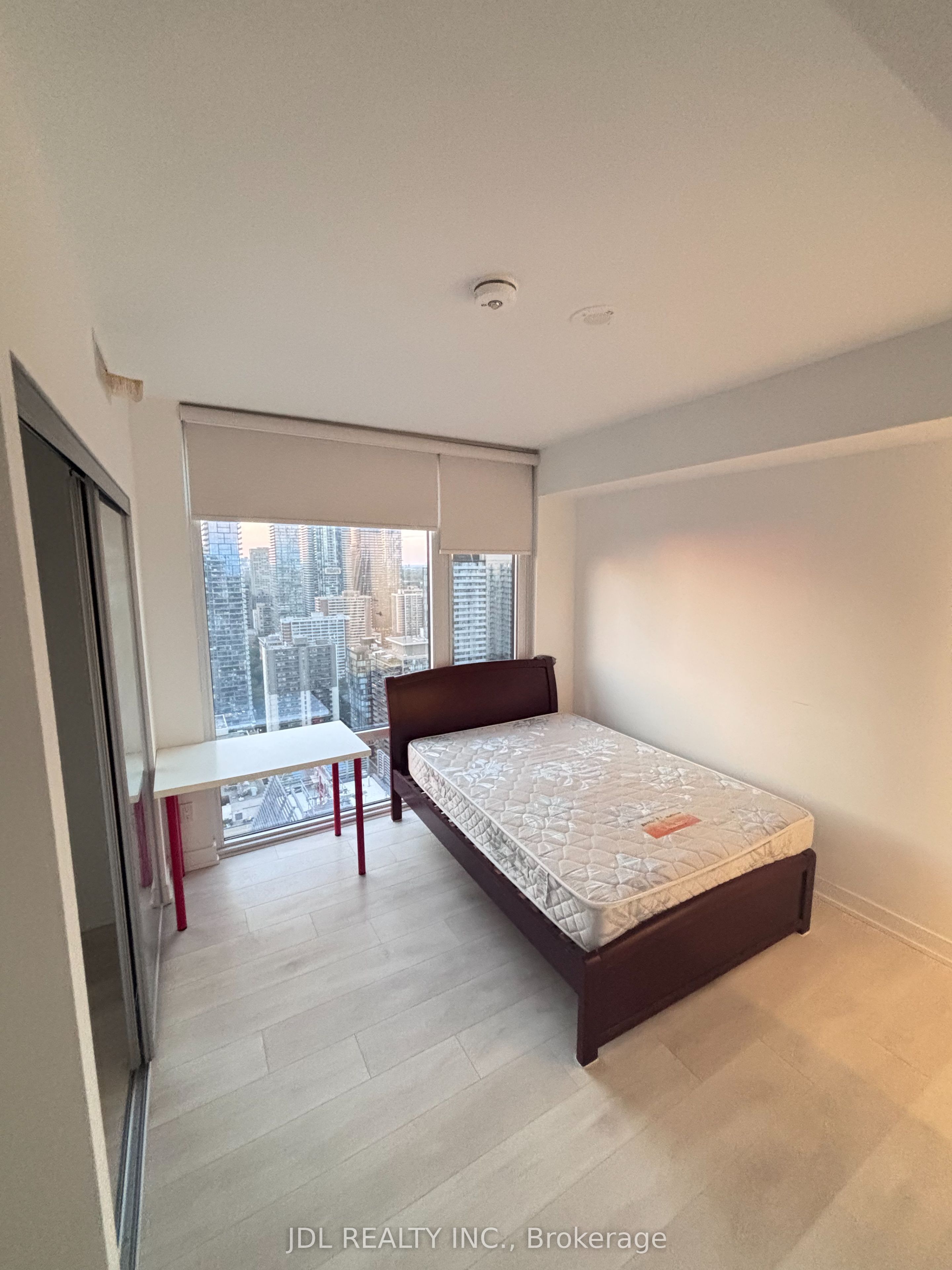 501 Yonge Street 3502, Toronto, ON M4Y 0G8 photo 5