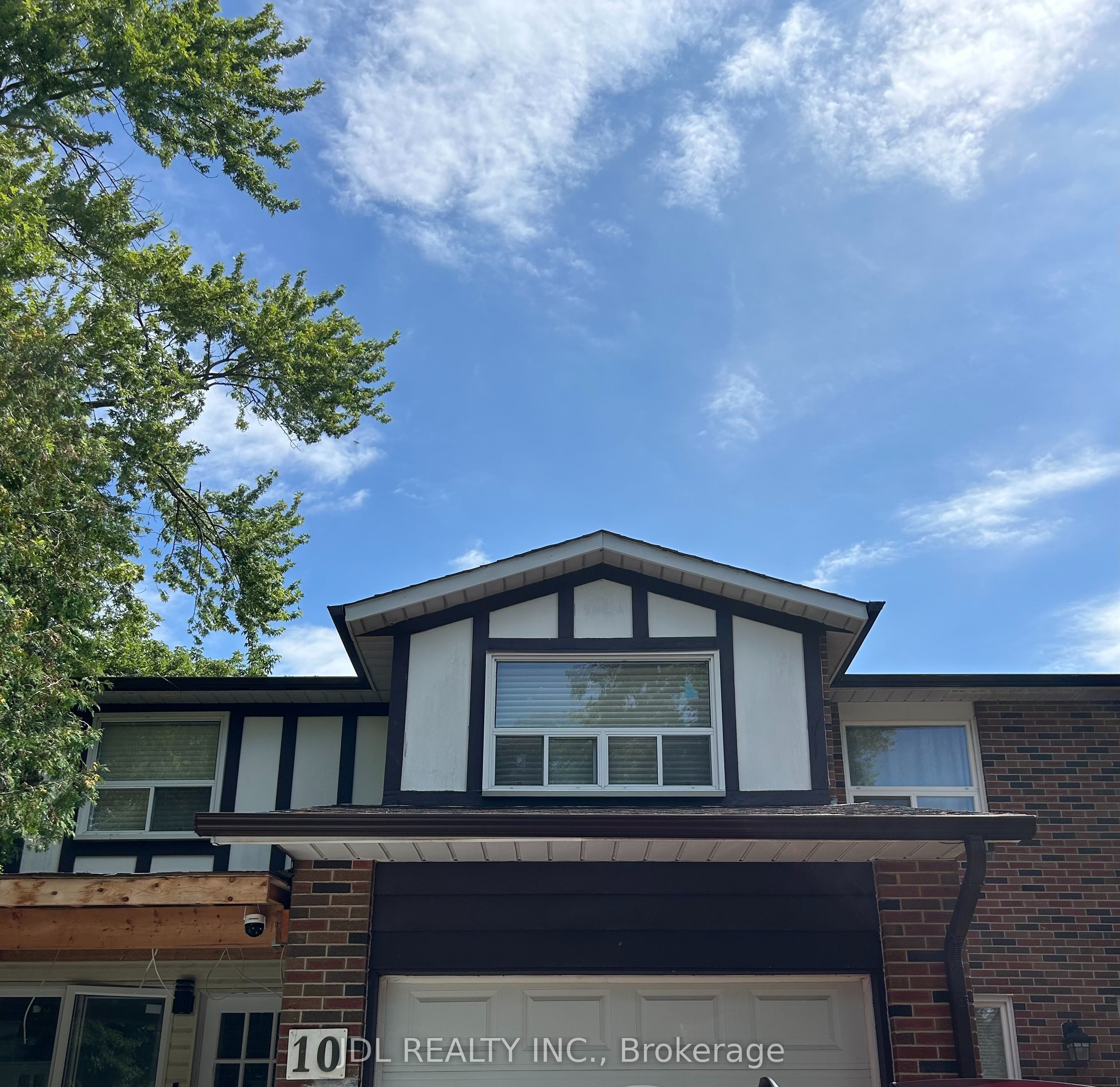 10 Apache Tr Trail Suite A bsmt, Toronto, ON M2H 2H7