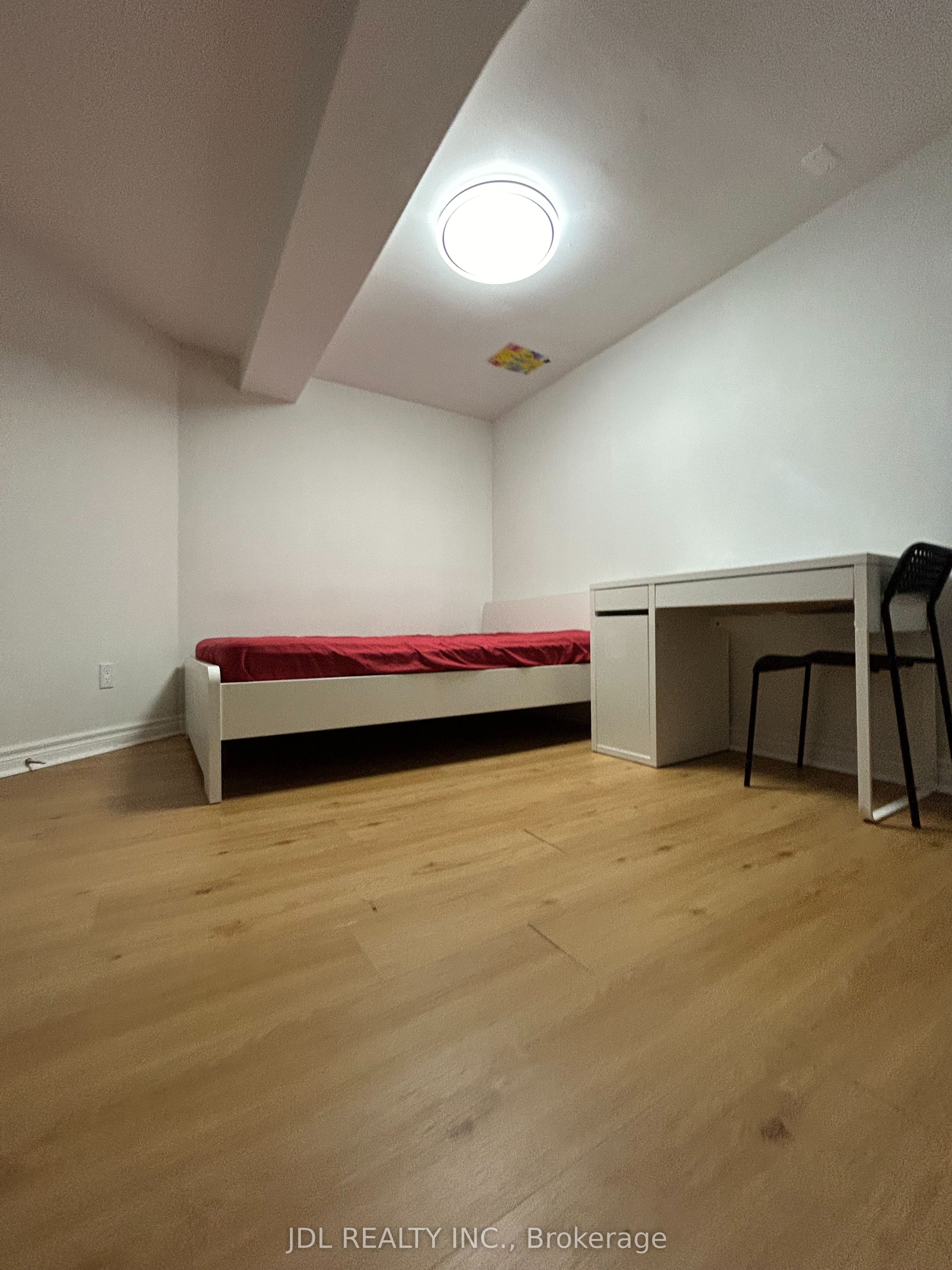 10 Apache Tr Trail Suite A bsmt, Toronto, ON M2H 2H7 photo 5