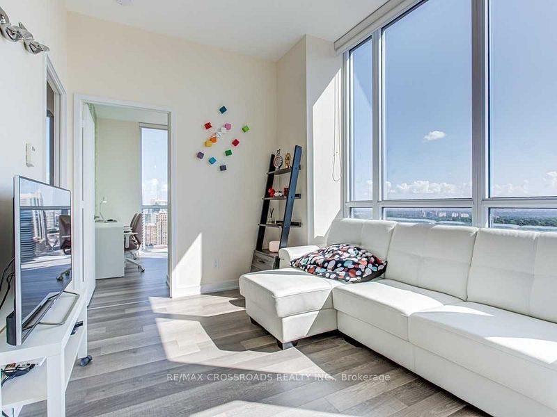 5180 Yonge Street 2405, Toronto, ON M2N 5P6 photo 2