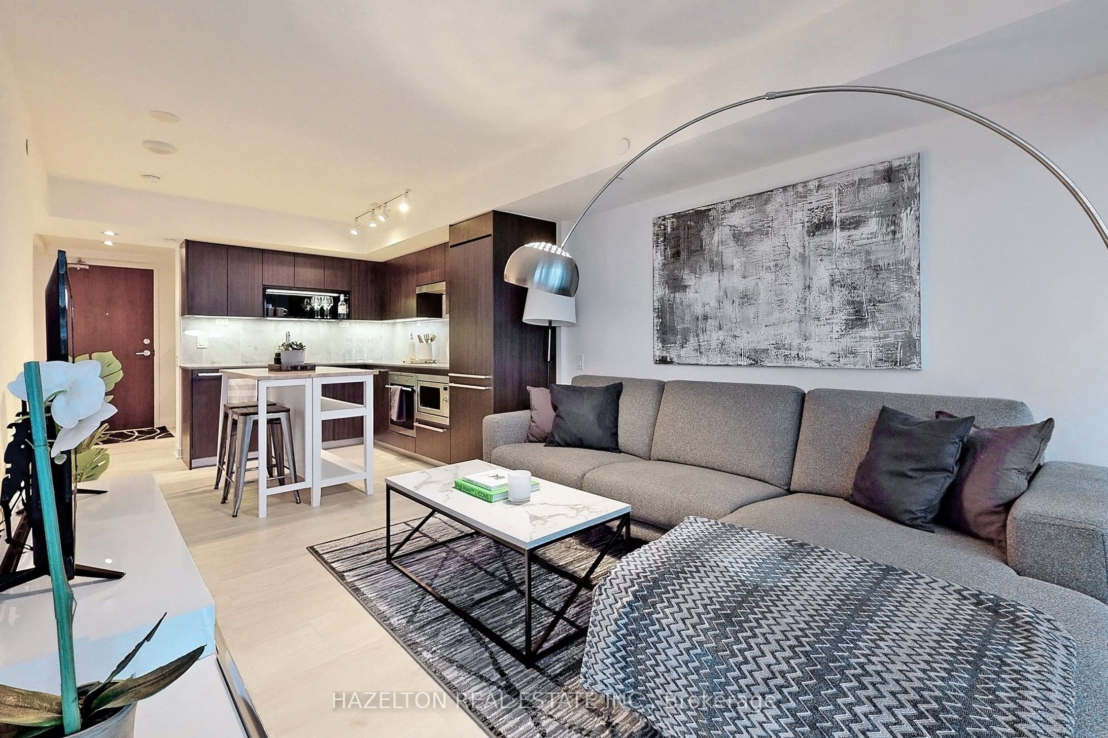 70 Queens Wharf Road 2510, Toronto, ON M5V 0J2 photo 4