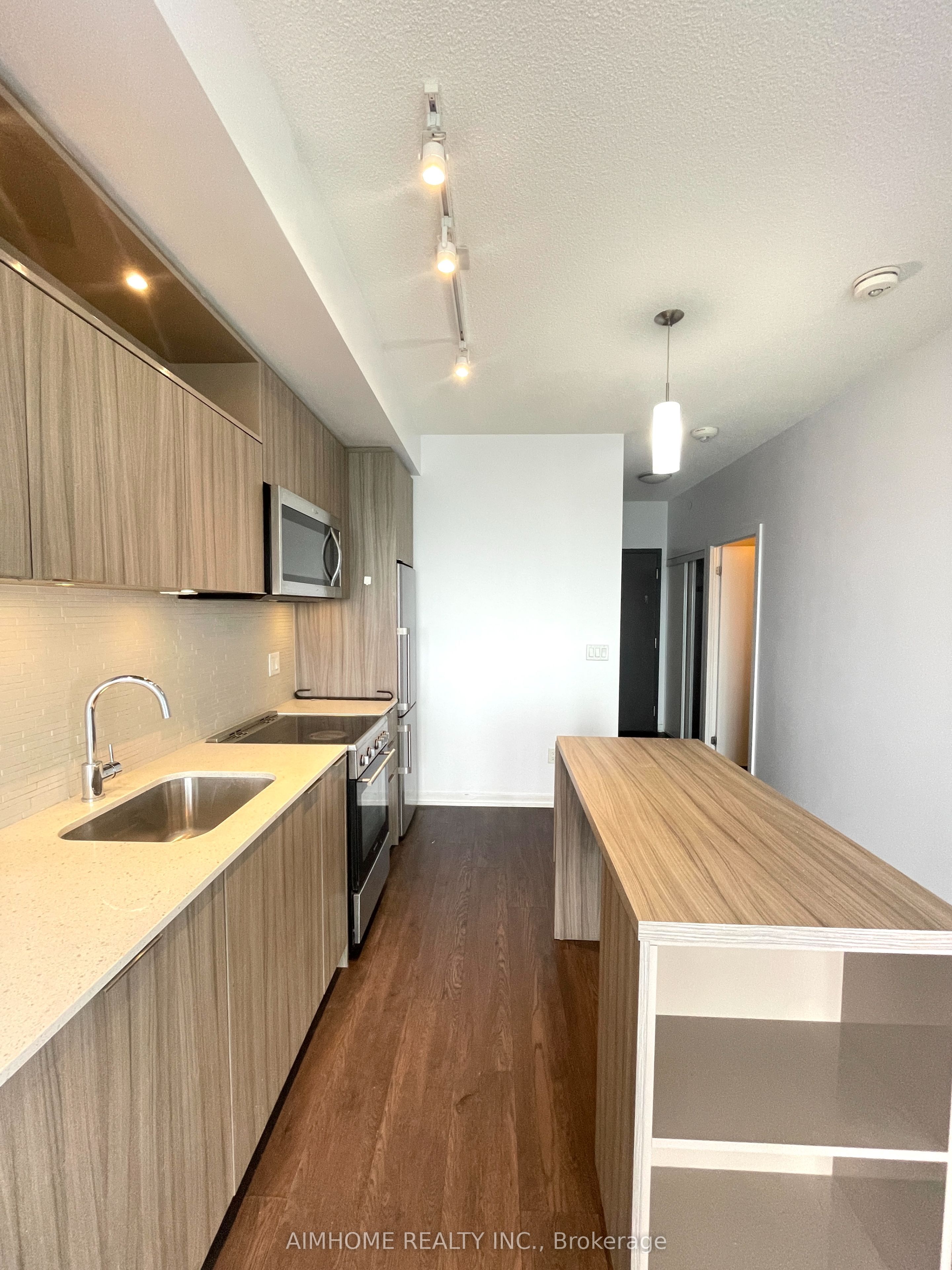 50 Forest Manor Road 2403, Toronto, ON M2J 0E3 photo 5