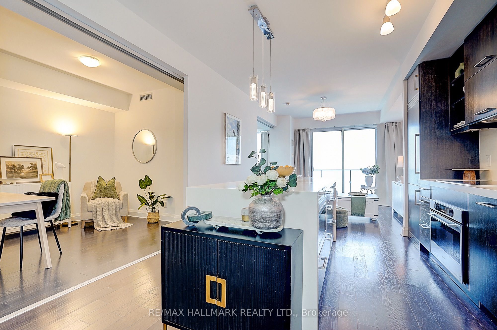 65 St Mary Street 2906, Toronto, ON M5S 0A6