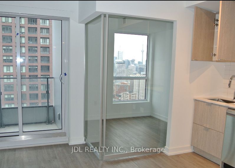 395 Bloor Street E 5101, Toronto, ON M4W 0B4 photo 2