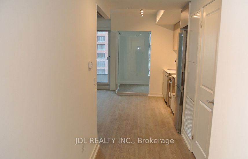 395 Bloor Street E 5101, Toronto, ON M4W 0B4 photo 3