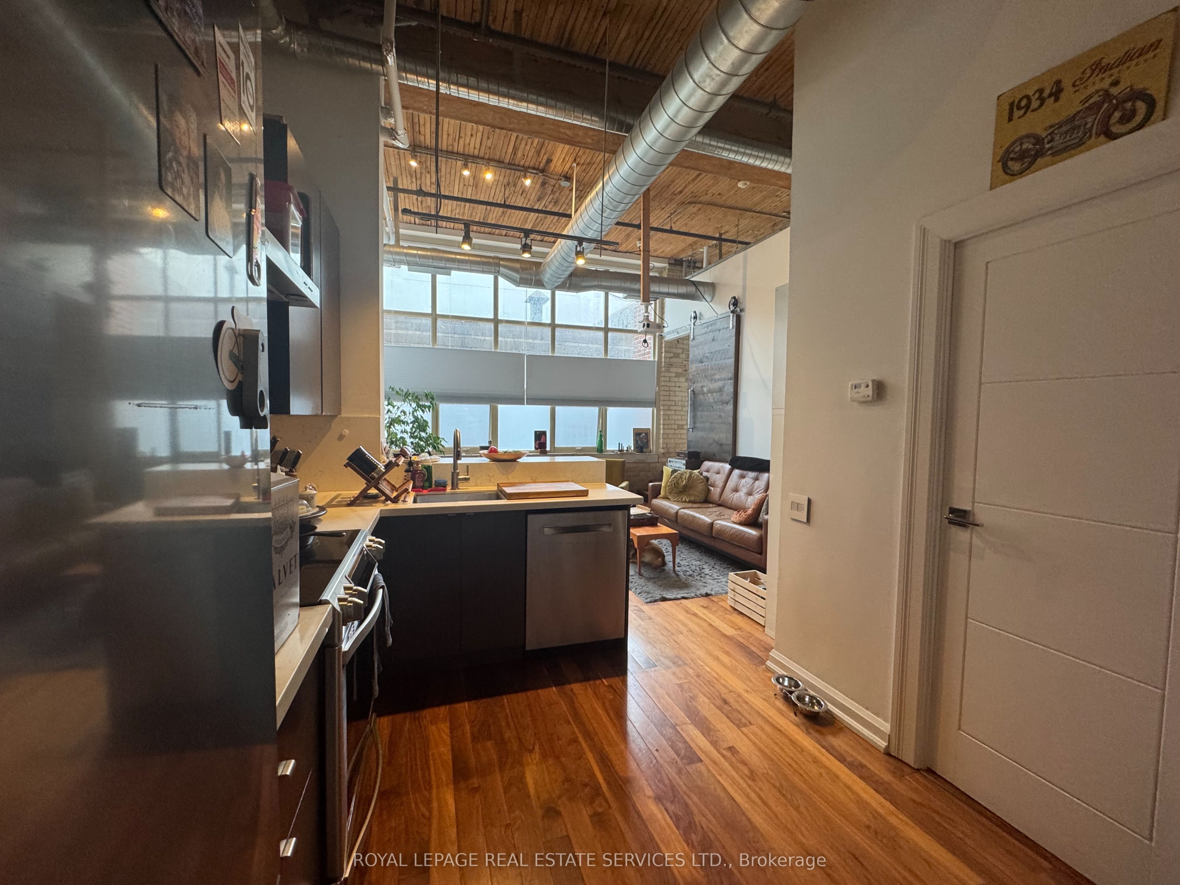 736 Dundas Street E 203, Toronto, ON M5A 2C5