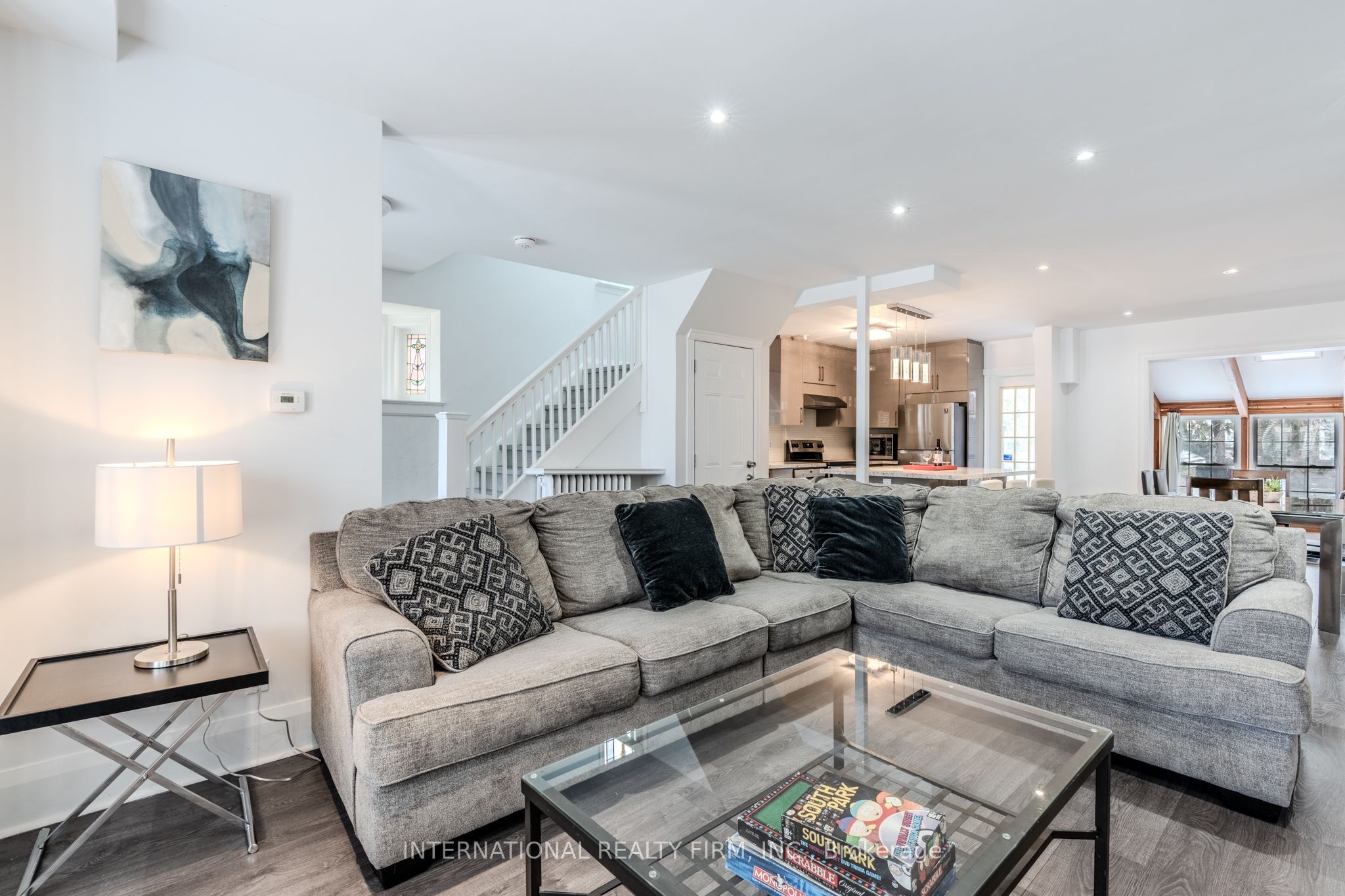 47 Maxwell Avenue, Toronto, ON M5P 2B4 photo 2