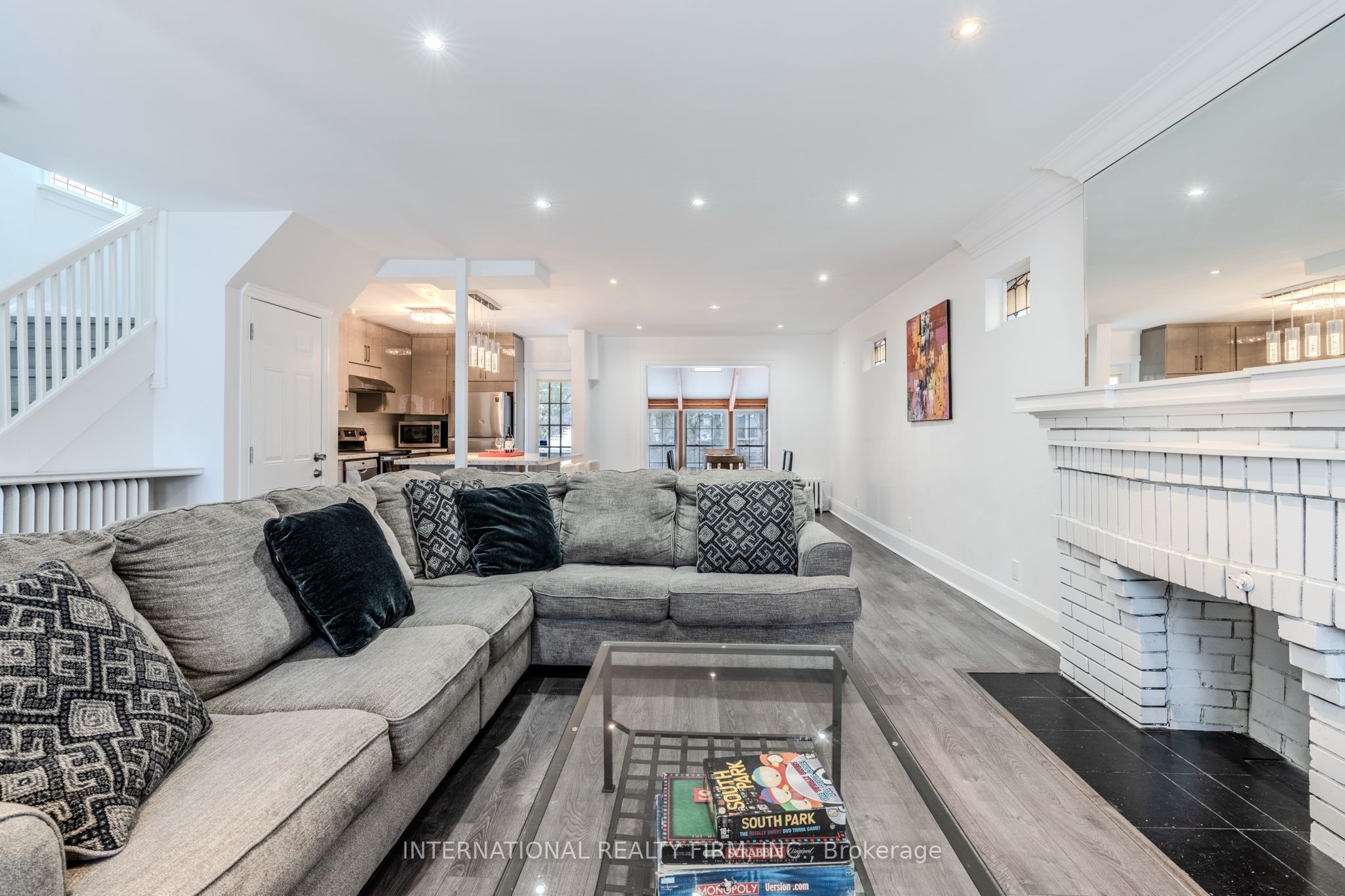 47 Maxwell Avenue, Toronto, ON M5P 2B4 photo 3