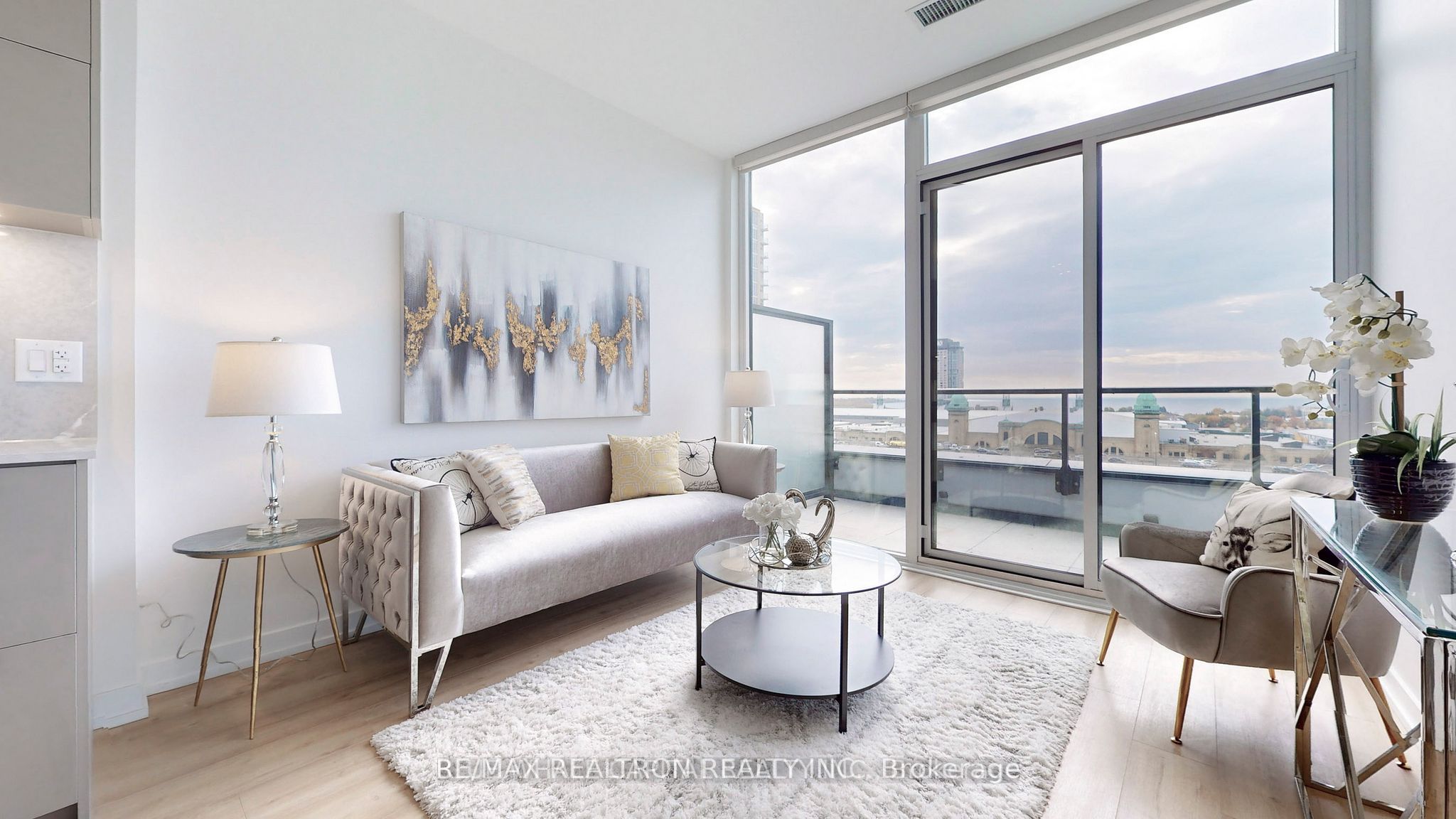 135 East Liberty Street 702, Toronto, ON M6K 0G7 photo 4
