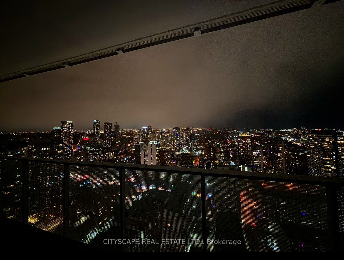 501 Yonge Street 4206, Toronto, ON M4Y 1Y4 photo 3