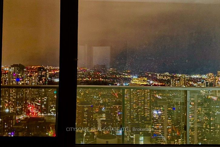 501 Yonge Street 4206, Toronto, ON M4Y 1Y4 photo 4