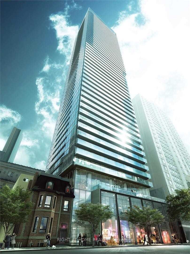 15 Grenville Street 2310, Toronto, ON M4Y 0B9