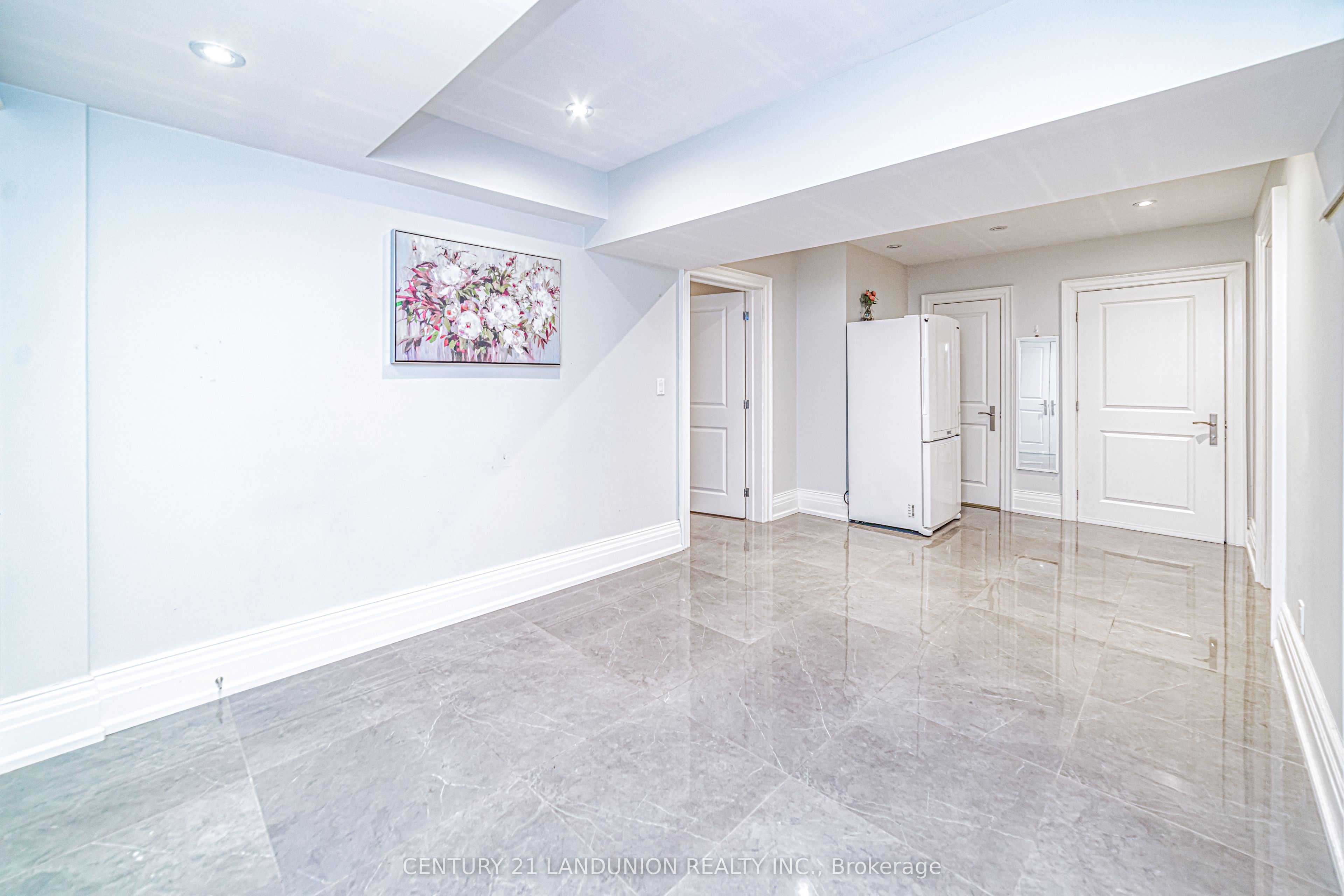 41 Hi Mount (bsmt) Drive, Toronto, ON M2K 1X3 photo 4