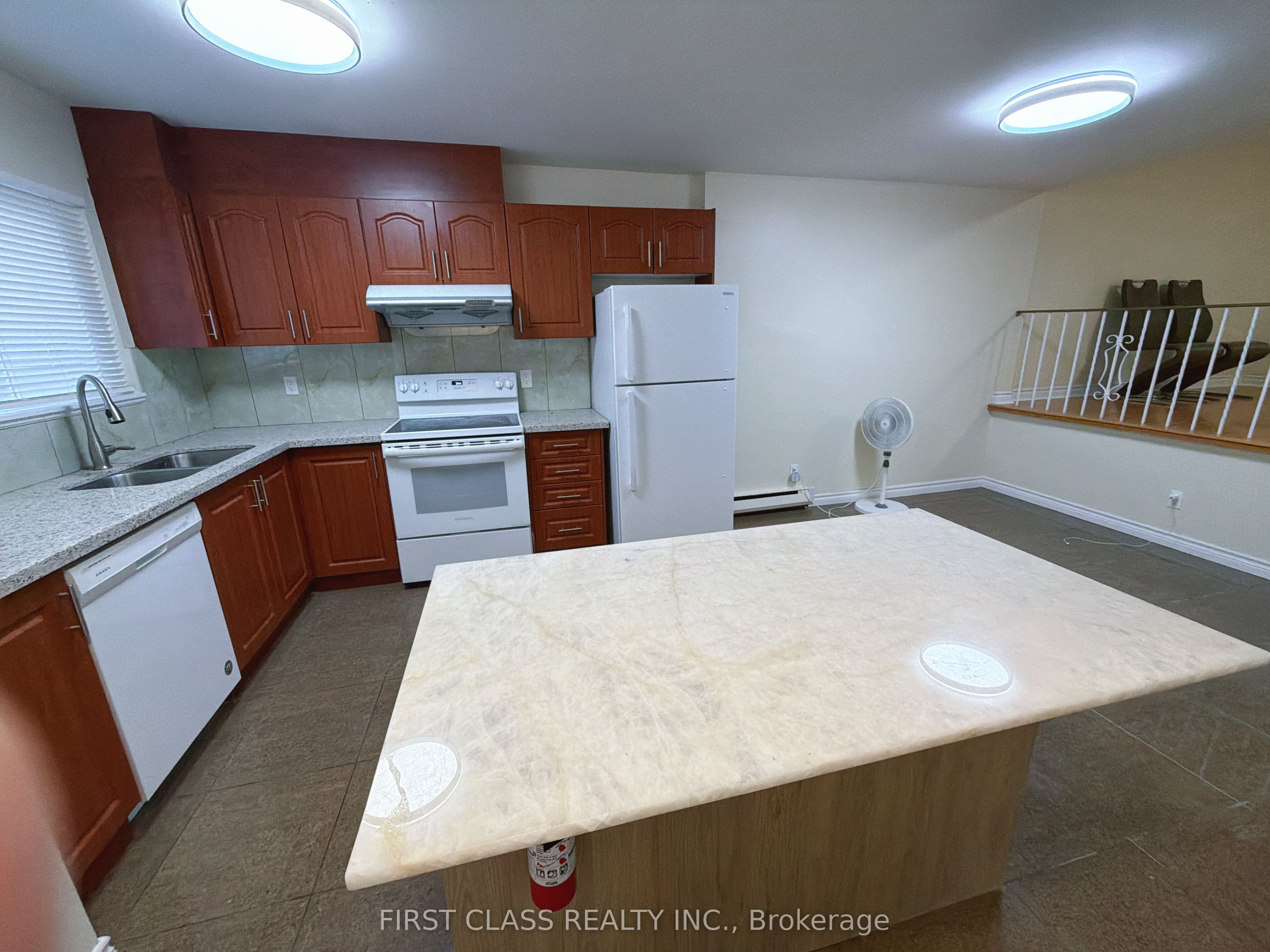 57 Godstone Road 114, Toronto, ON M2J 3C8 photo 2